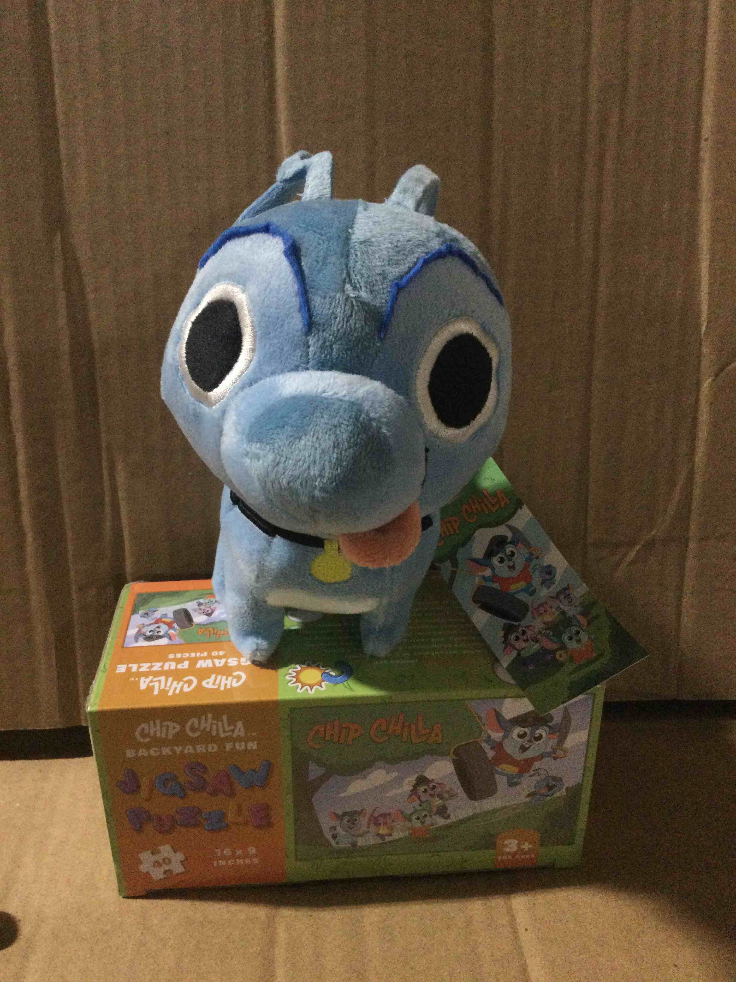 plush bug and jigsaw 40pc puzzle set