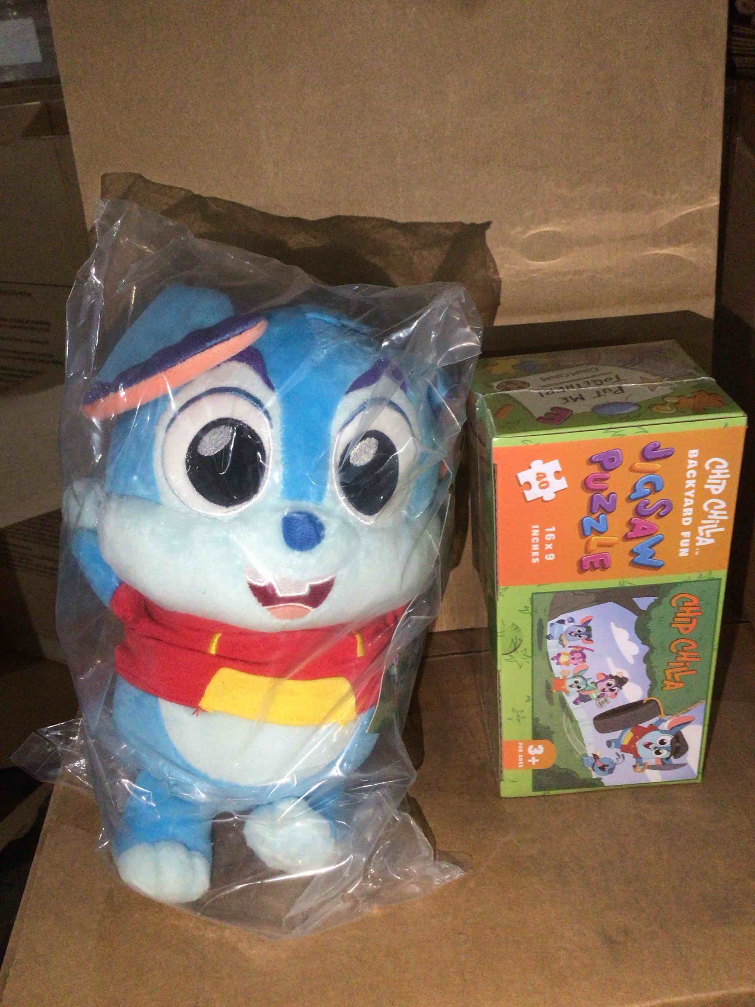 plush bug and jigsaw 40pc puzzle set