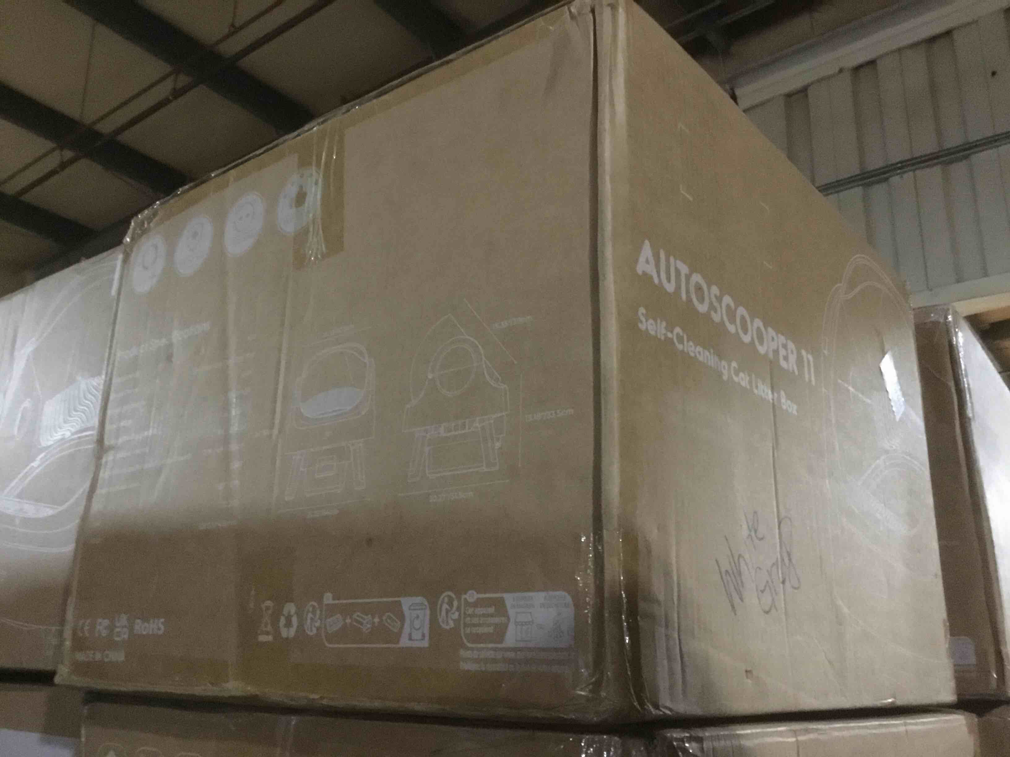 Condition photo showing Good Condition for Auto Scooper ll Self Cleaning Cat Litter Box, white