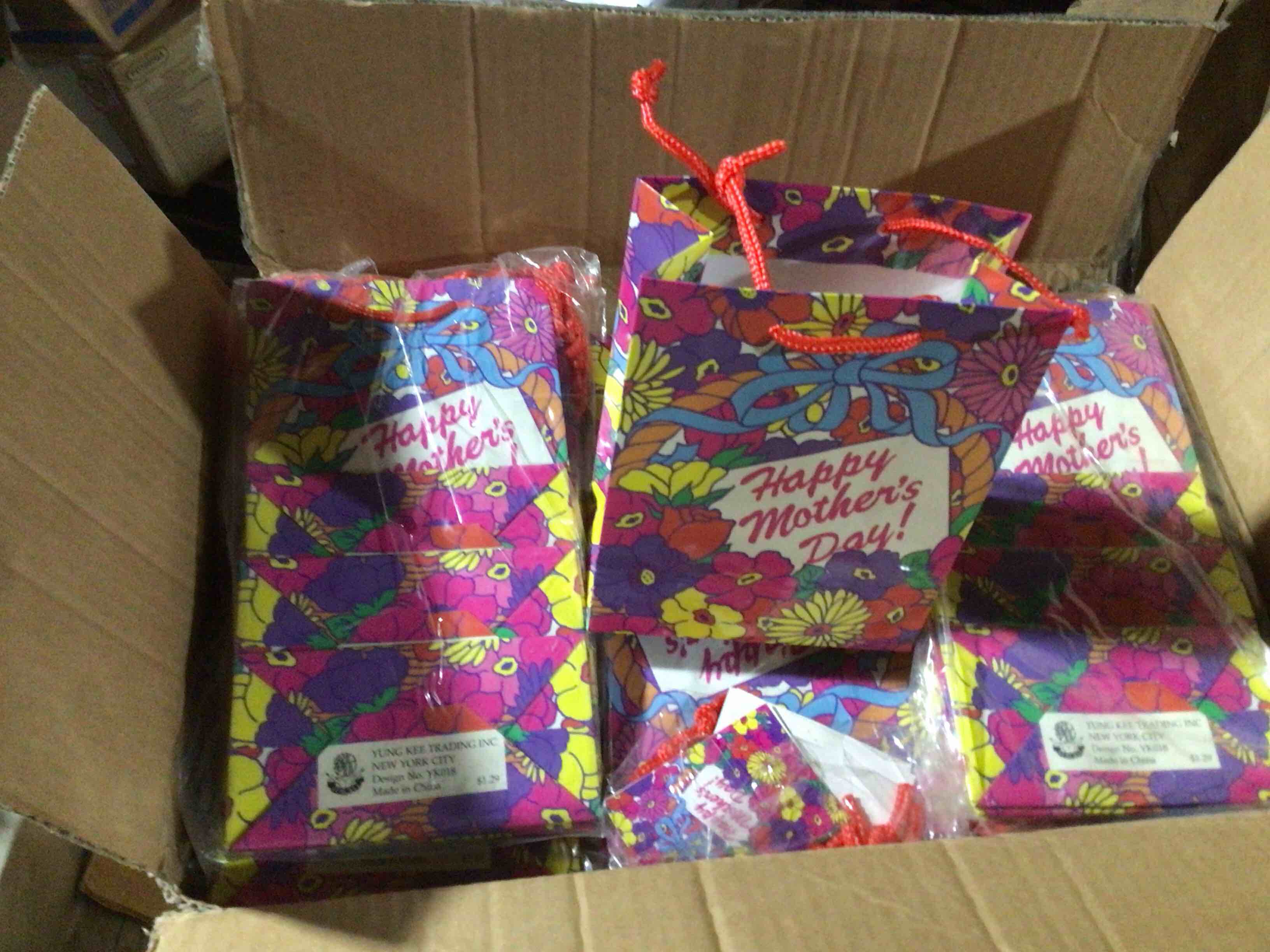 case of 300 paper small (birthday)