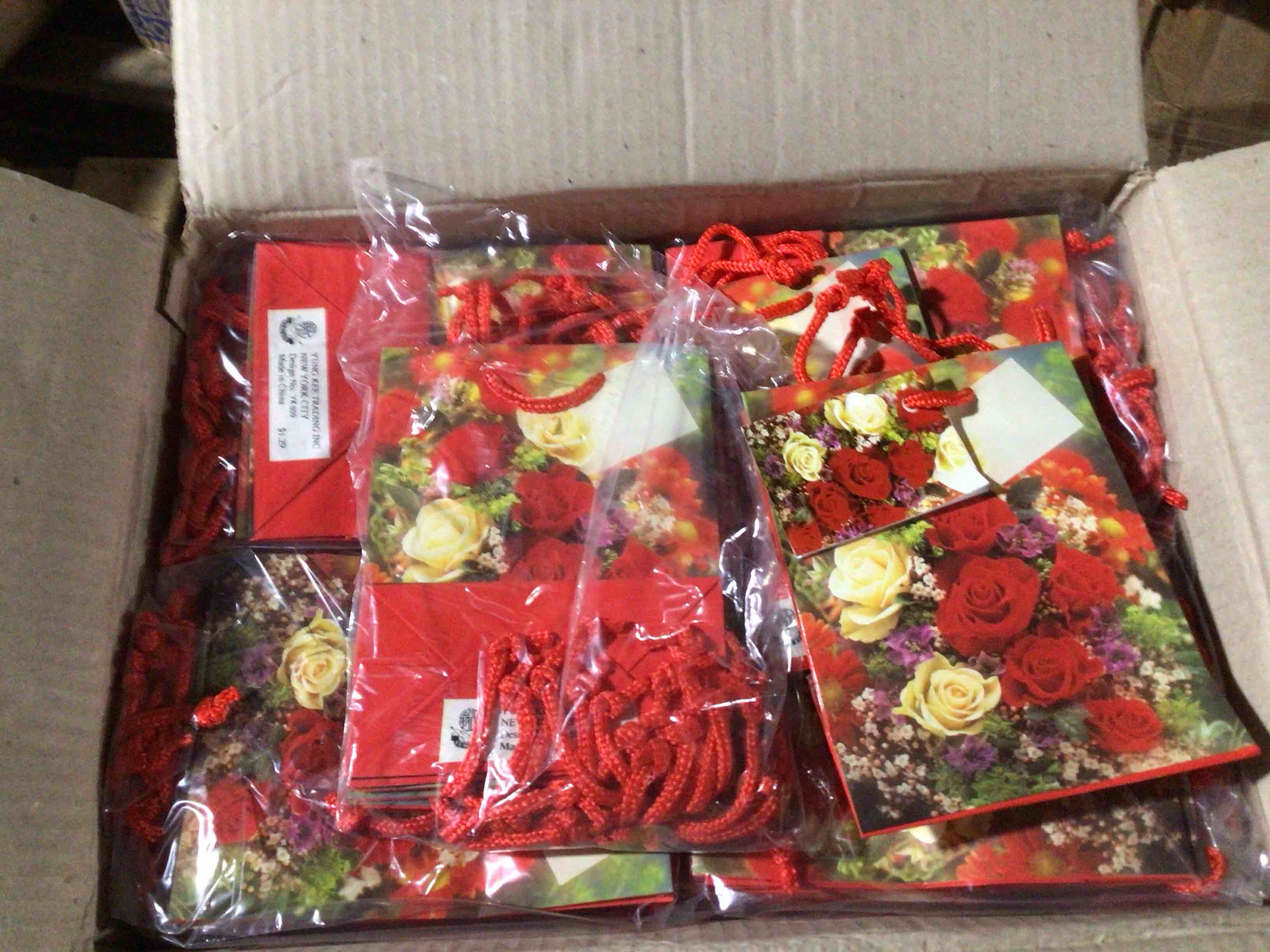 case of 300 paper small (birthday)