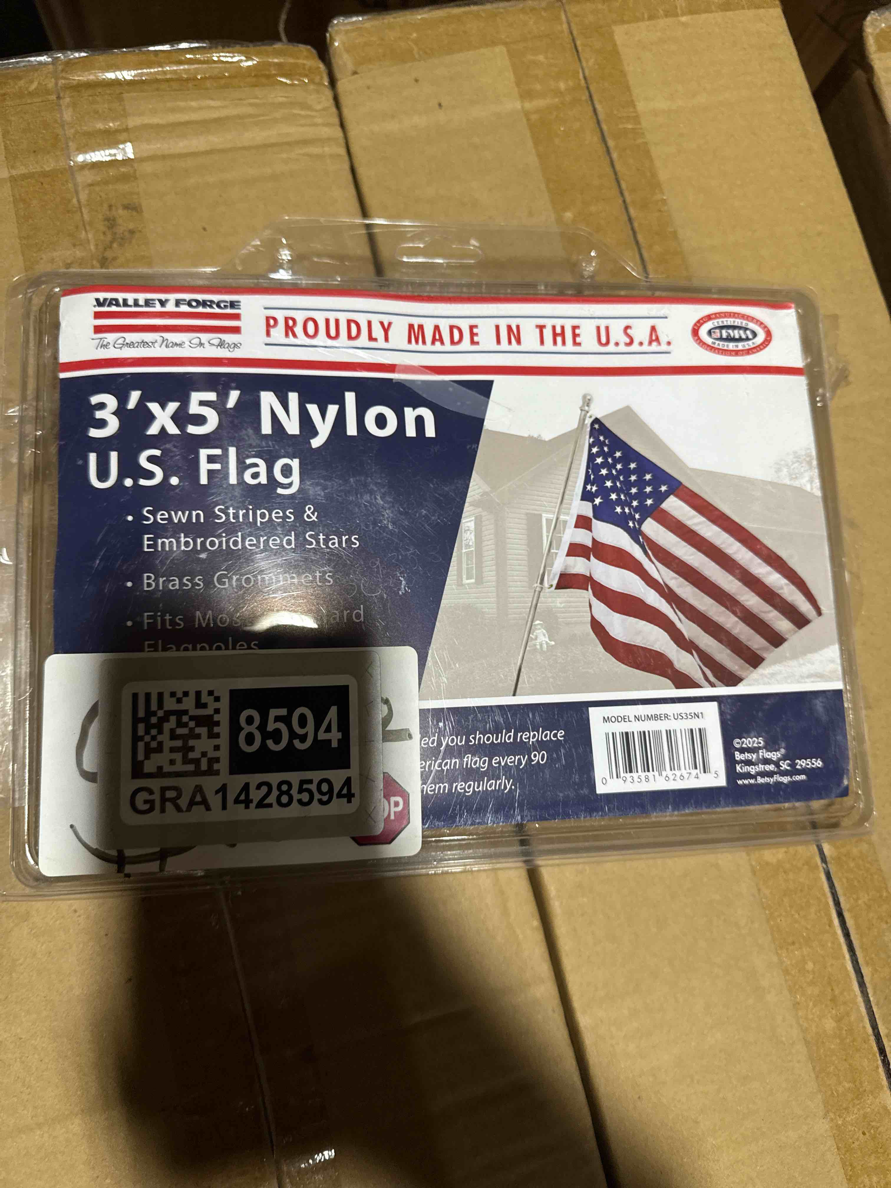 Condition photo showing New/Like New for Valley Forge 3 x5  Nylon U.S. Flag