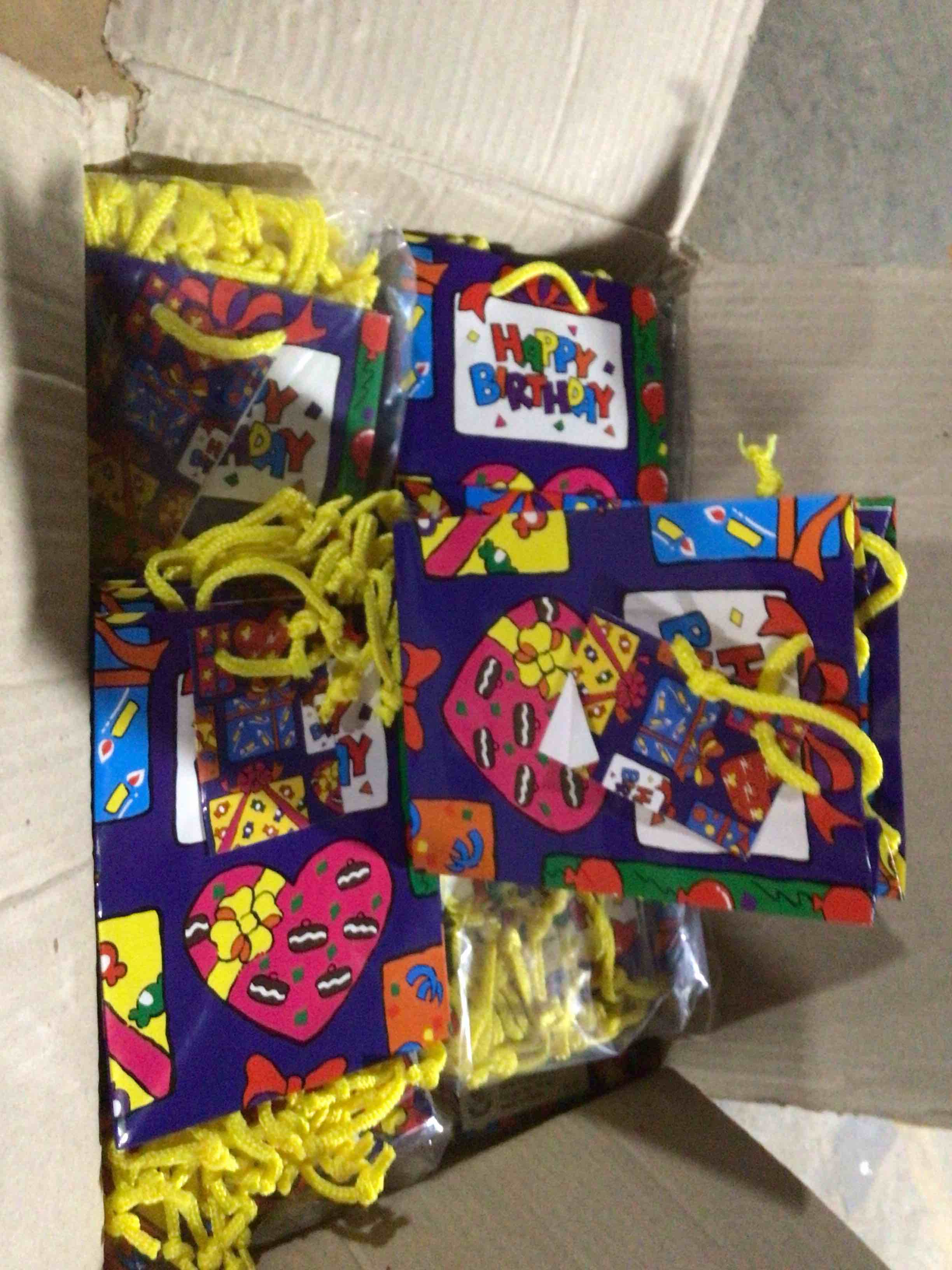 Large paper gift bag with the happy birthday design 