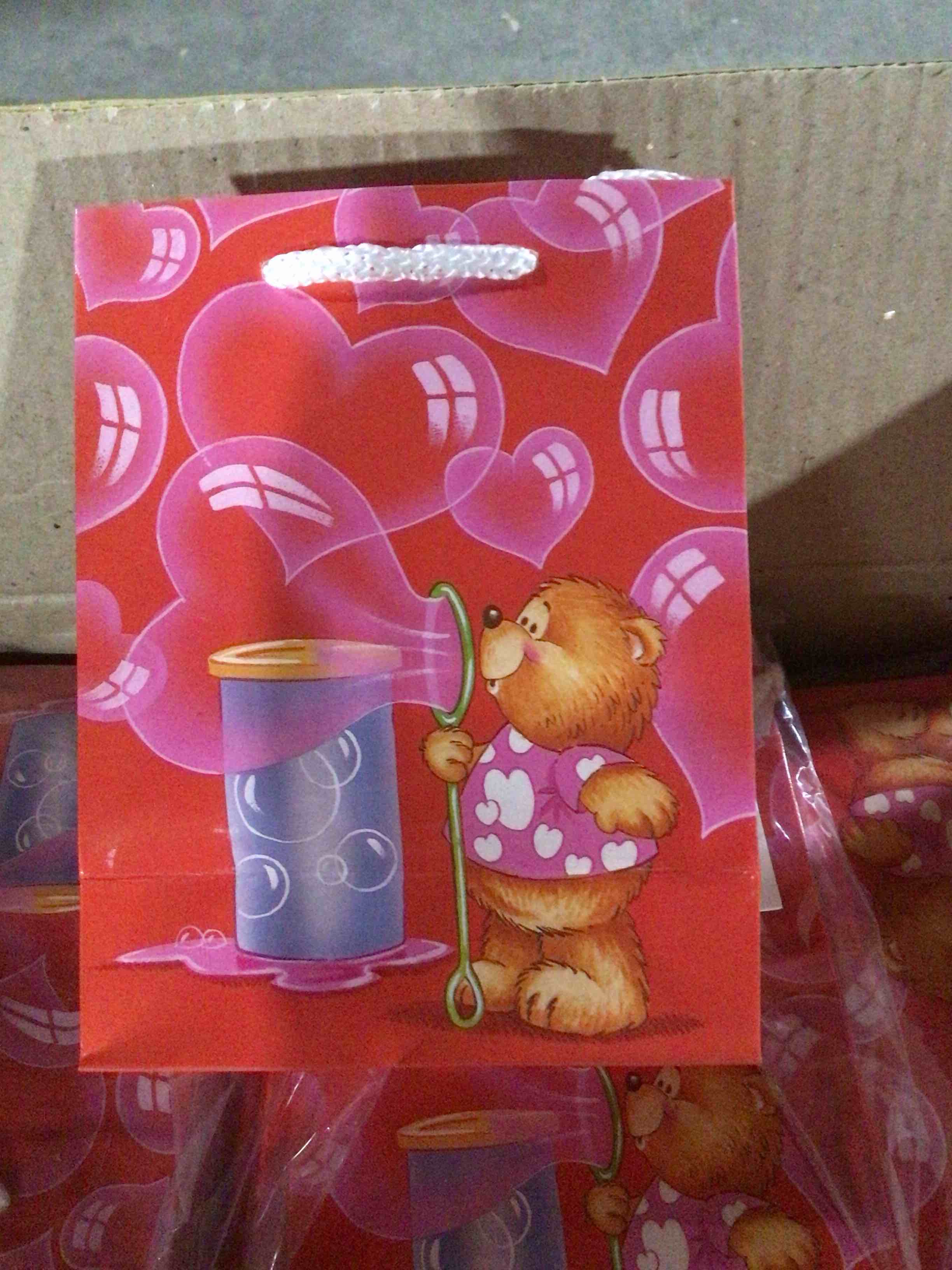 Small gift bag with valentines bear theme