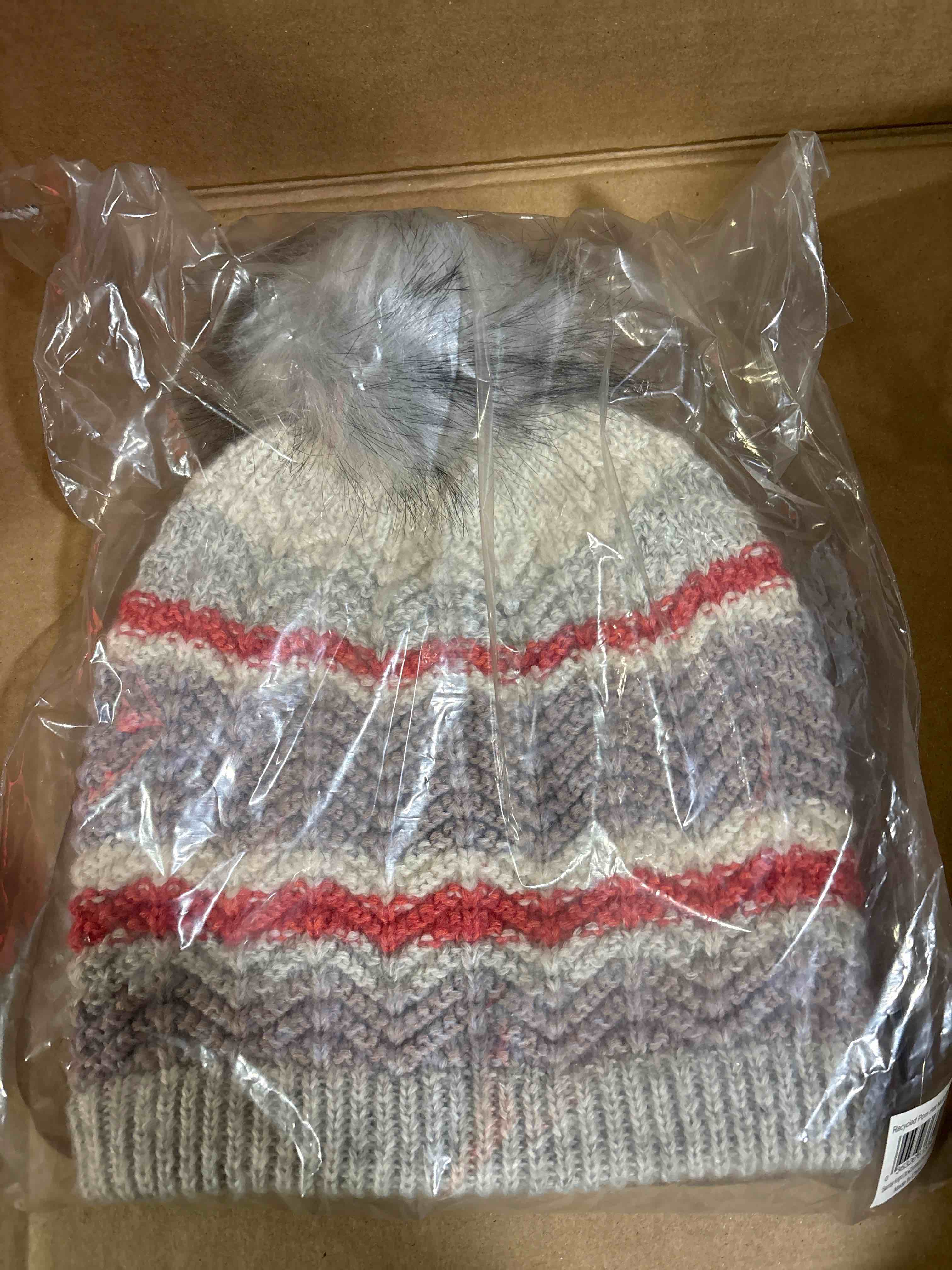 recycled Pom hat multi blush 