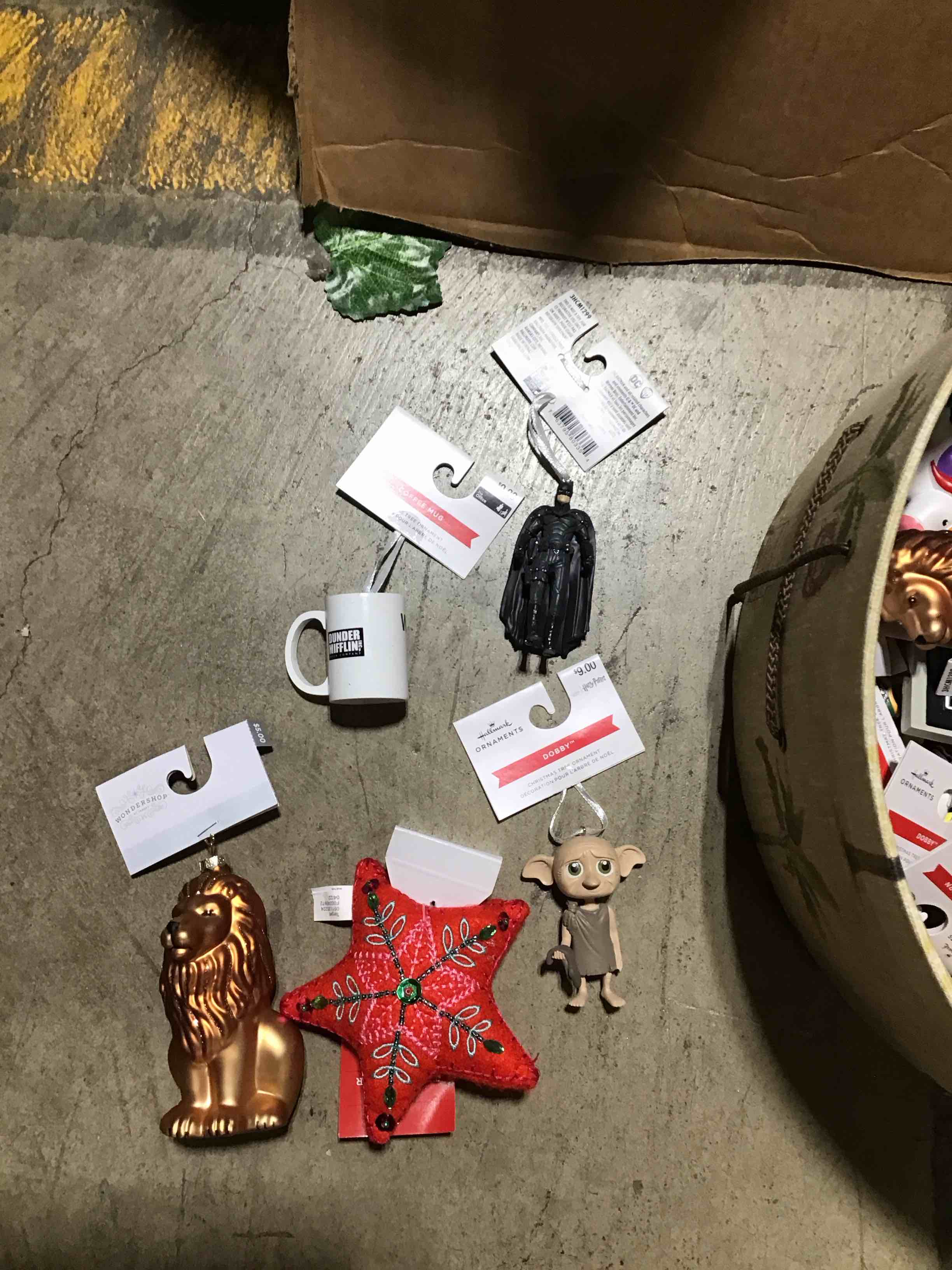 Assorted Christmas tree ornament 