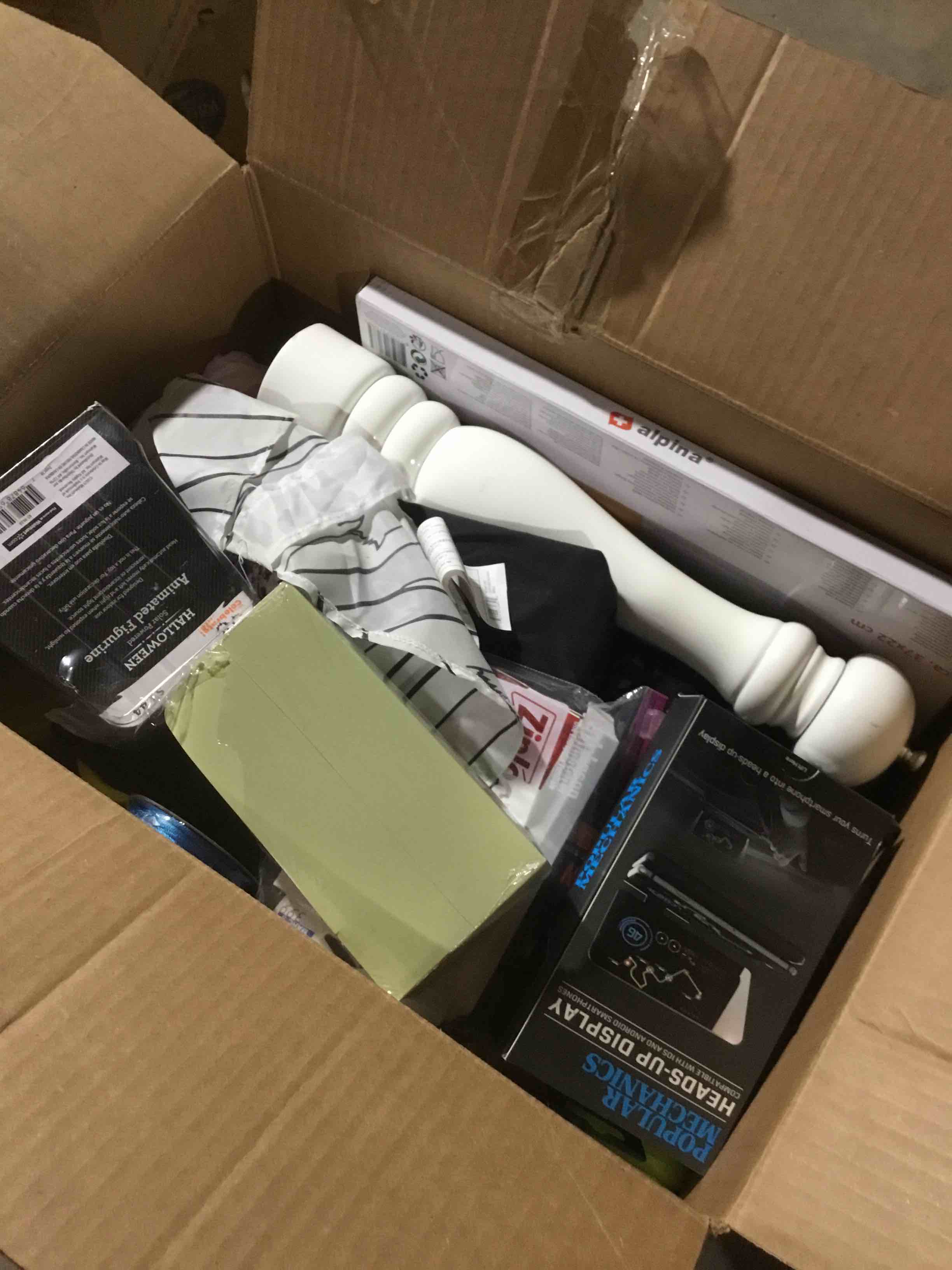 box lot of miscellaneous items 