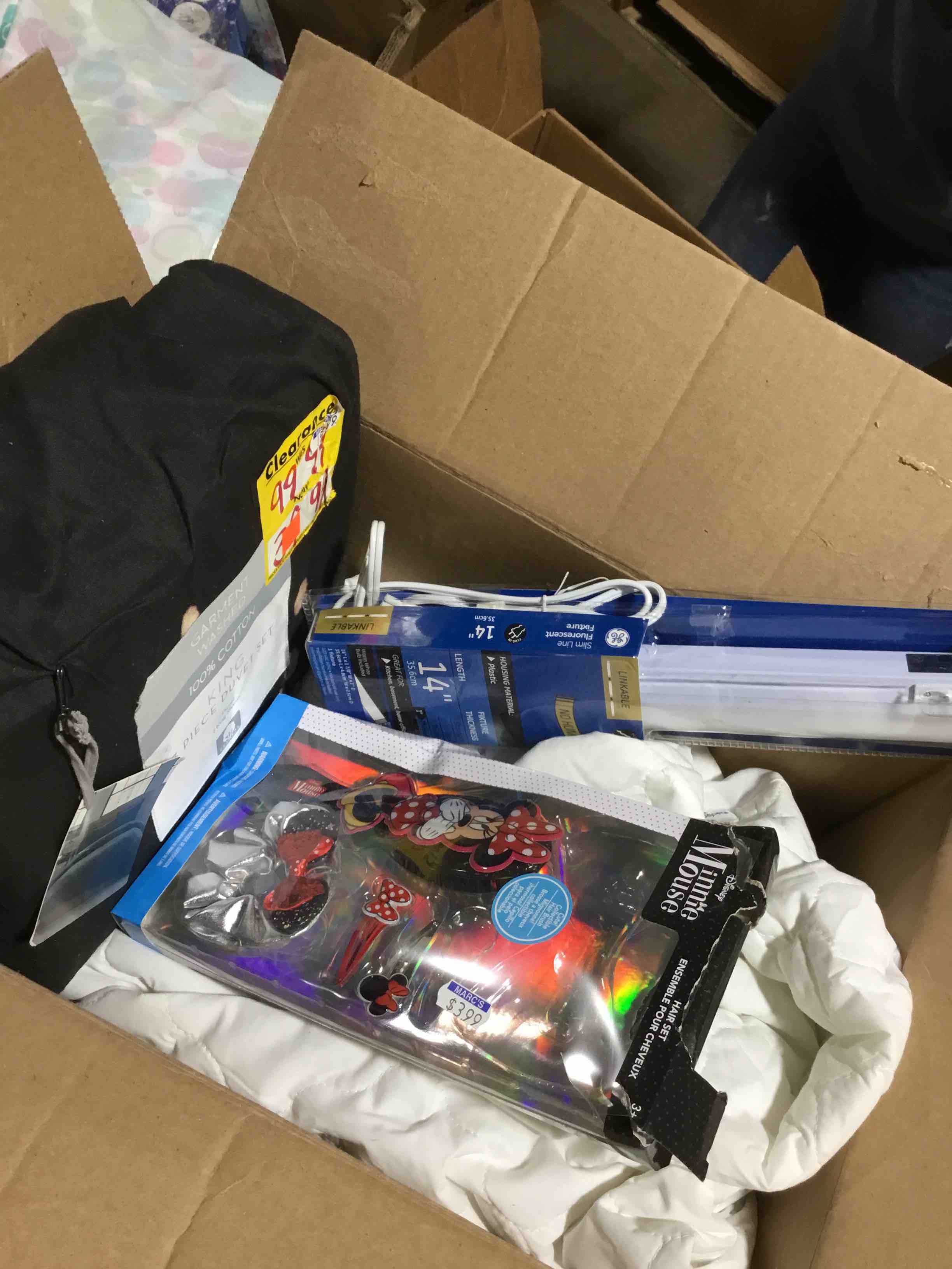 box lot of miscellaneous items 