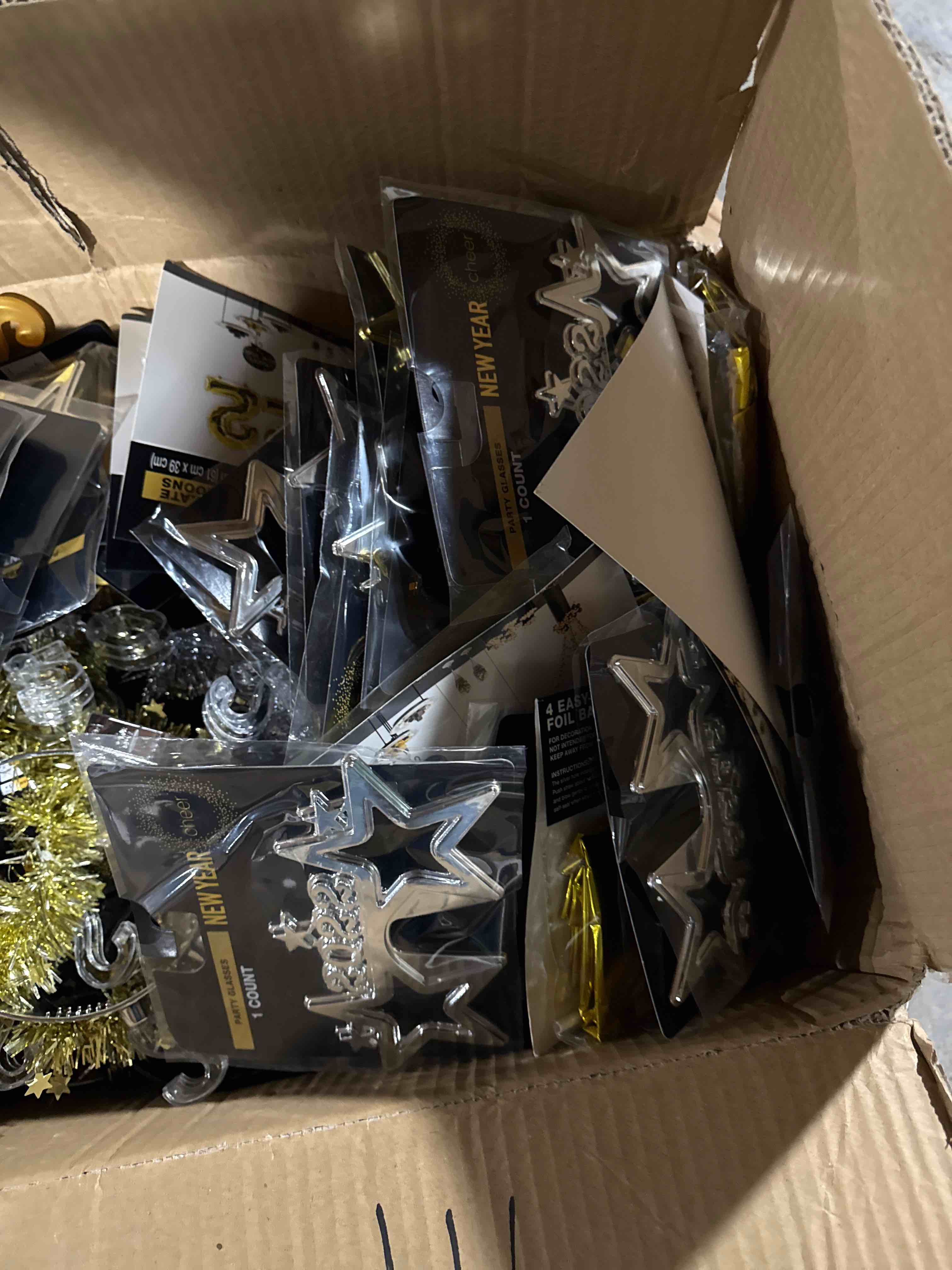 box lot of miscellaneous items 