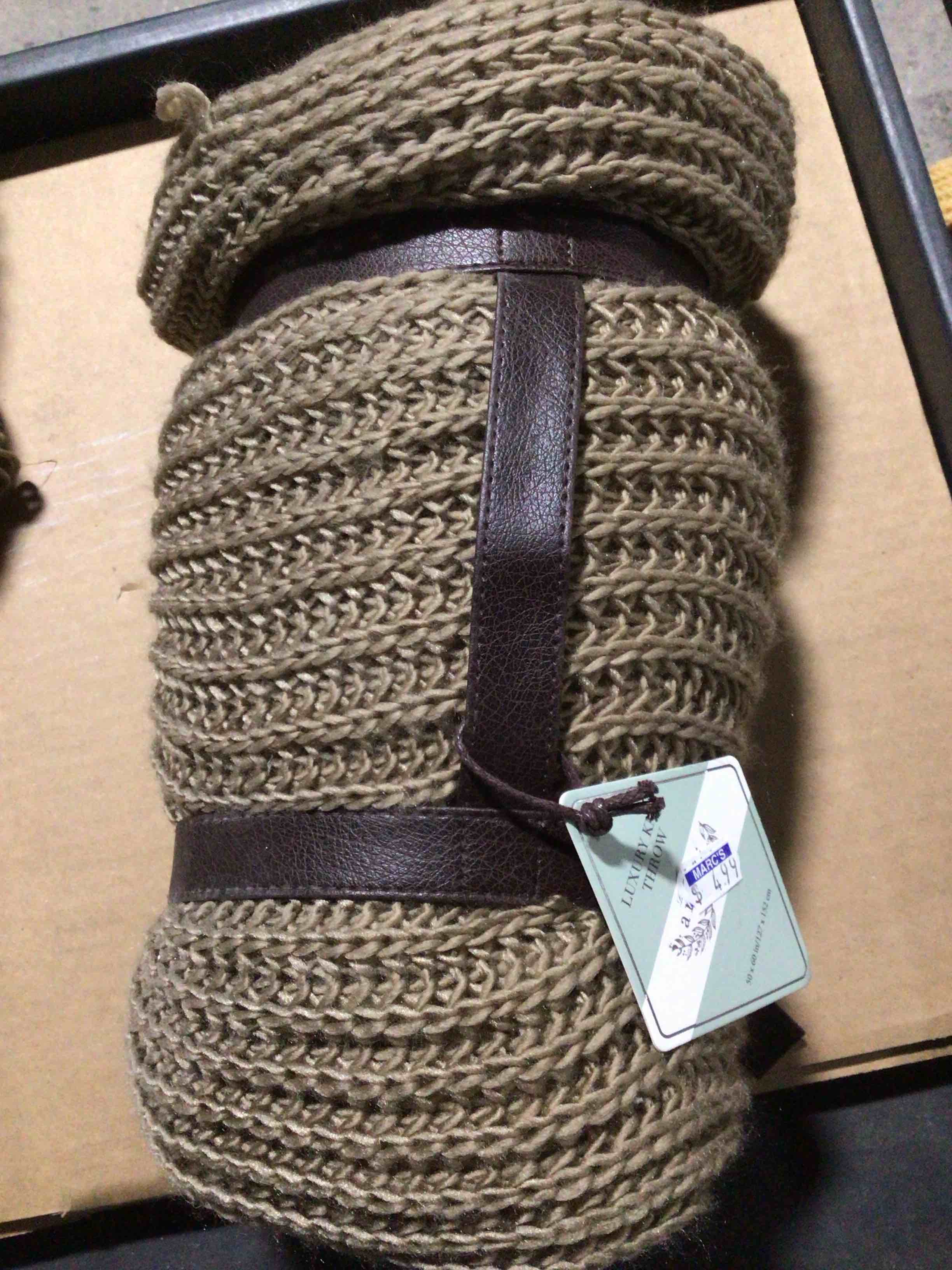 Amari 50 X 60 Luxury Rolled Knit Throw