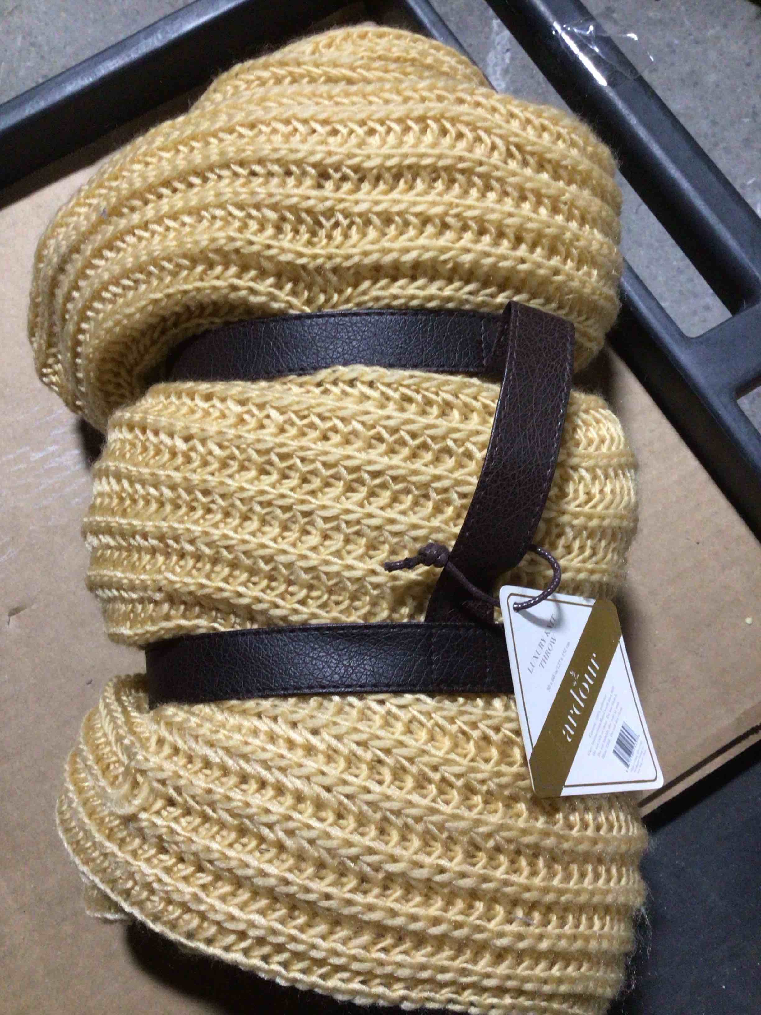 Luxury Knit Throw 50x60in