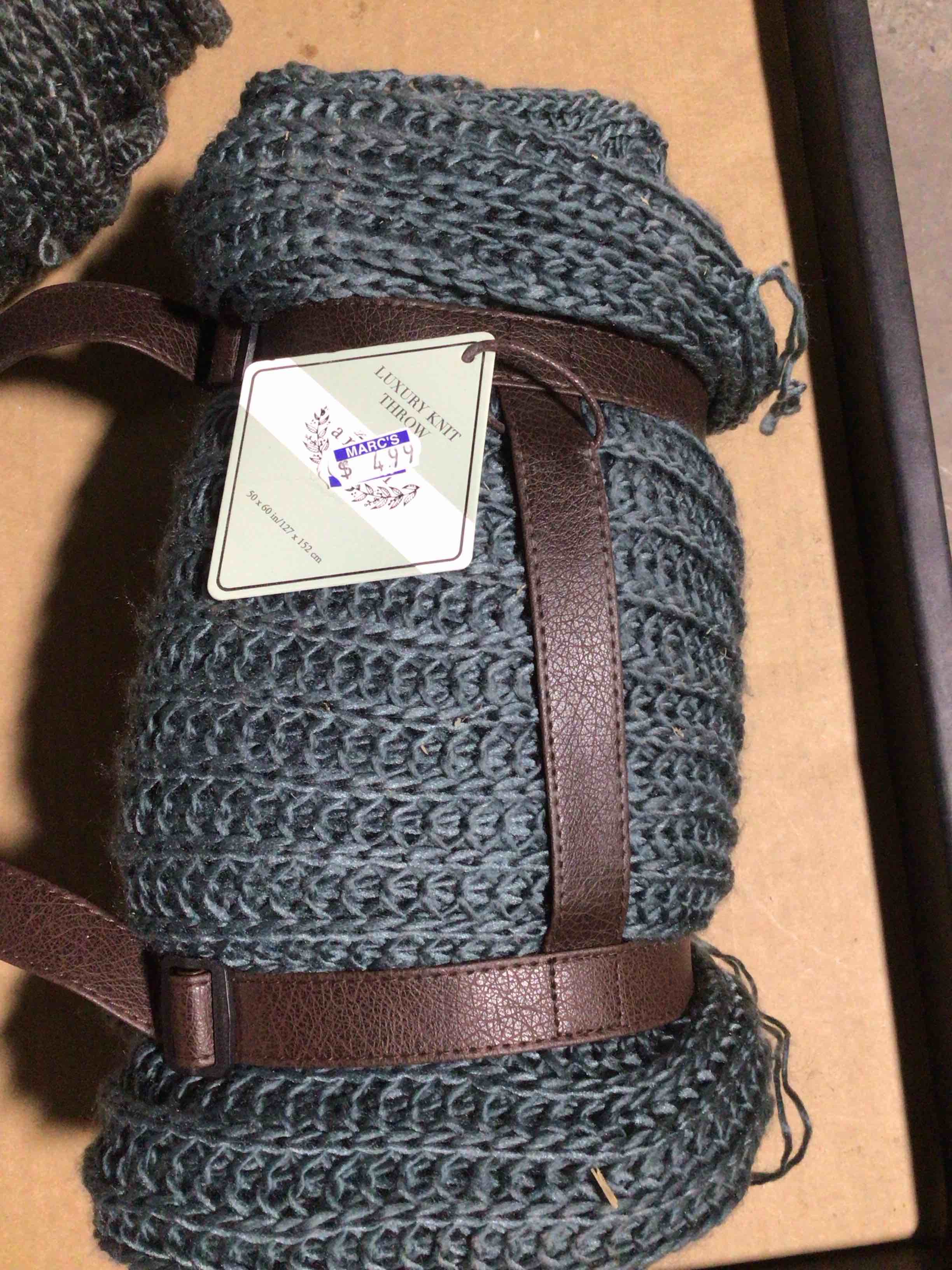 amari 50 x 60 luxury rolled knit throw