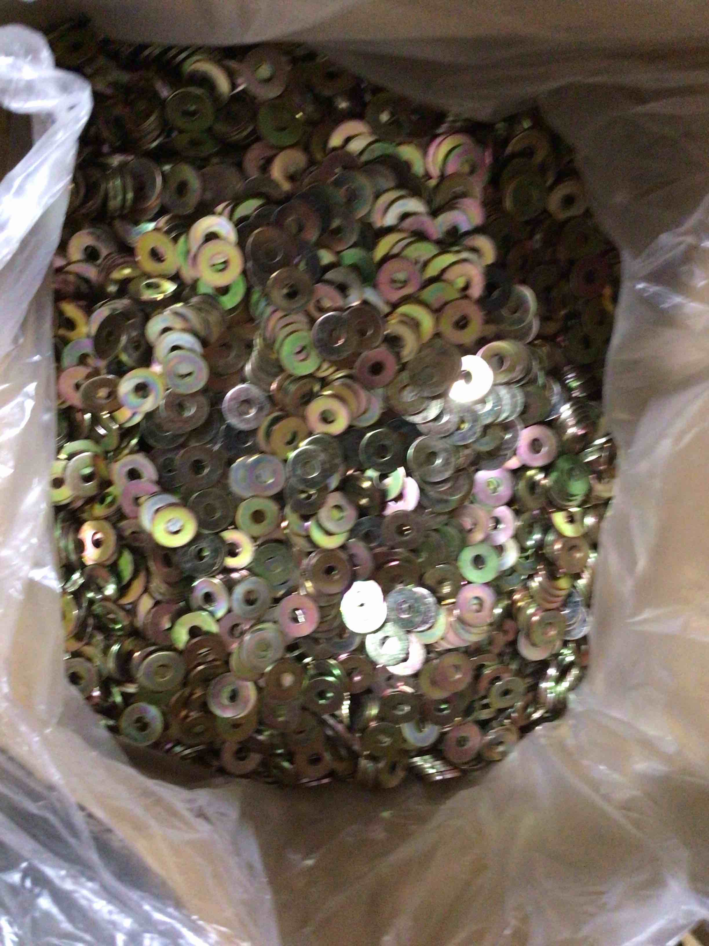 Condition photo showing New/Like New for 1000 piece grade 8 yellow zinc SAE flat washer Assortment 1/4-5/8