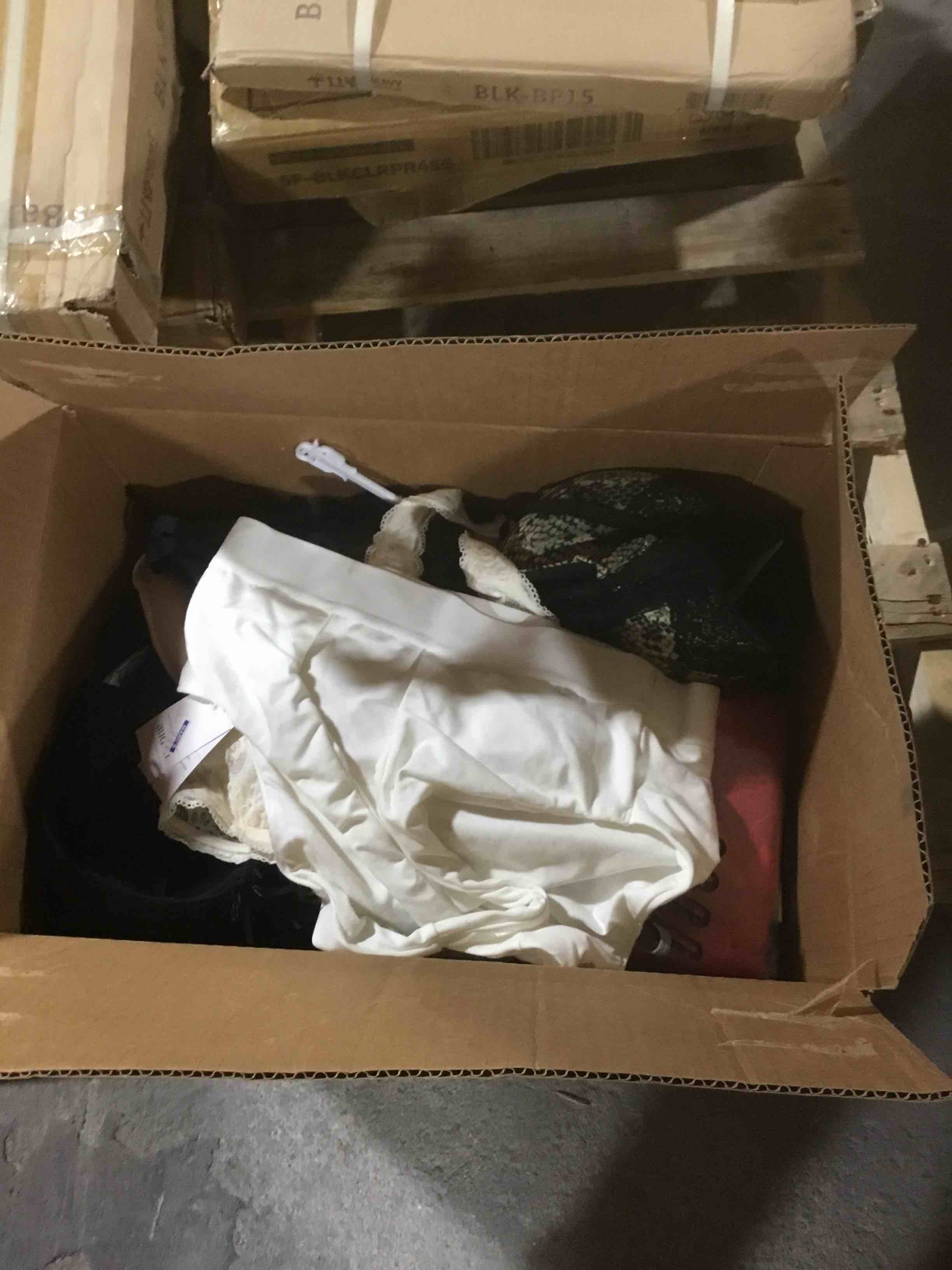 box lot of miscellaneous items 