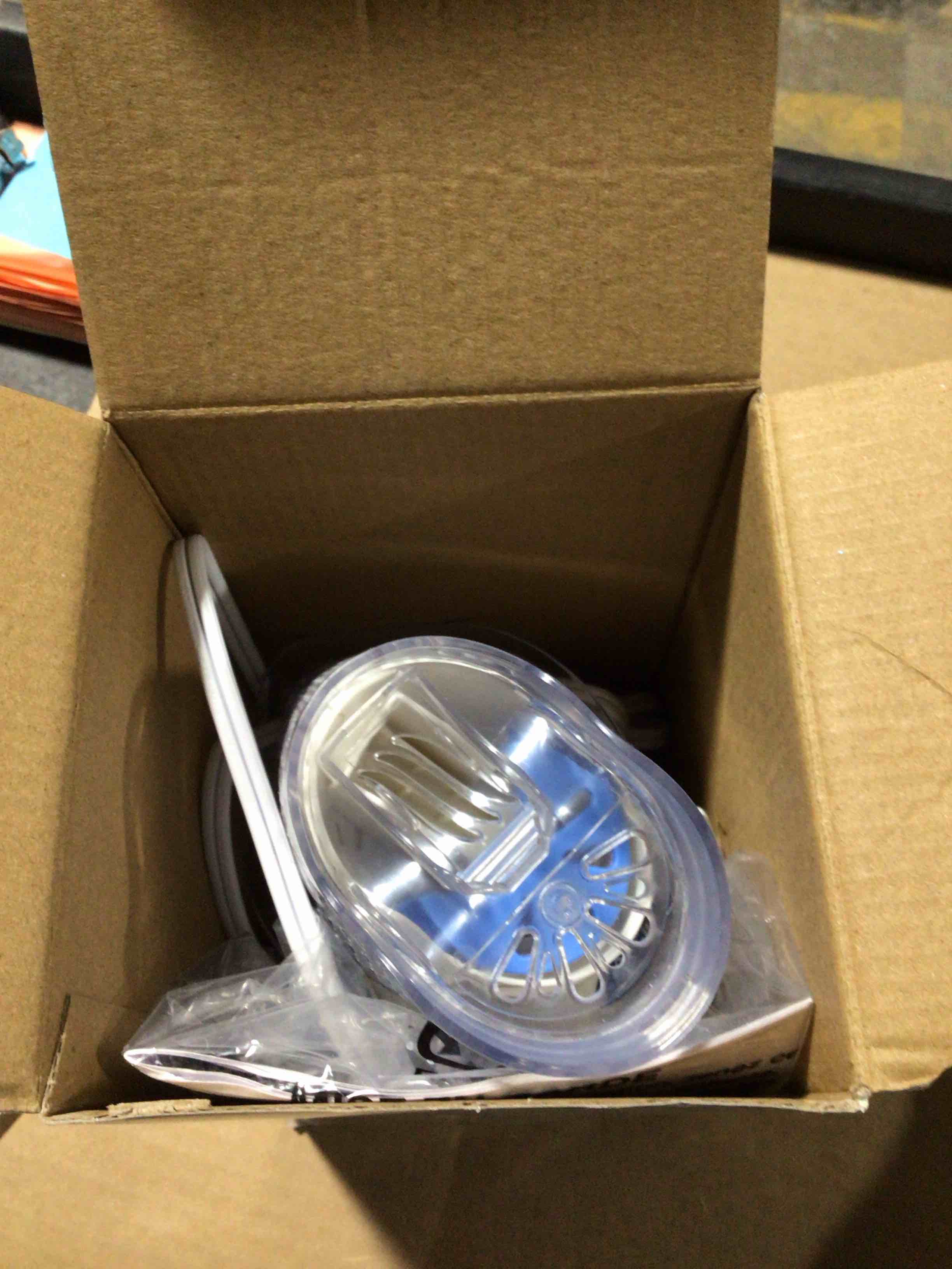 Condition photo showing Good Condition for Vicks Non Medicated Steam Sinus Inhaler with 4 Bonus VapoPads  for Allergies and Colds  White  VIH200