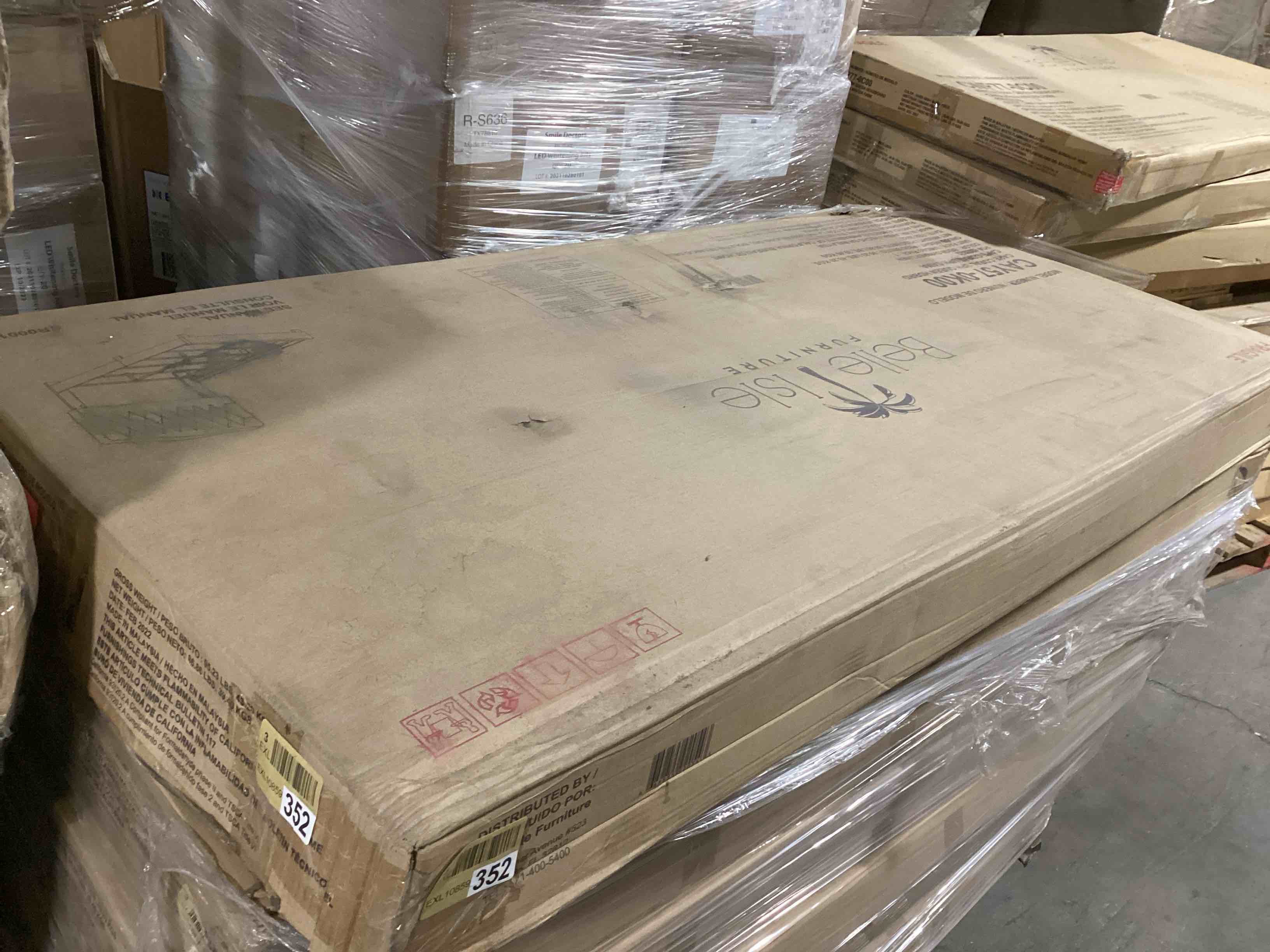 Condition photo showing New/Like New for Brand New Complete Belle Isle Furniture Cape Coral Queen Upholstered Bed - Beige/Shimmer Linen Platform Bed