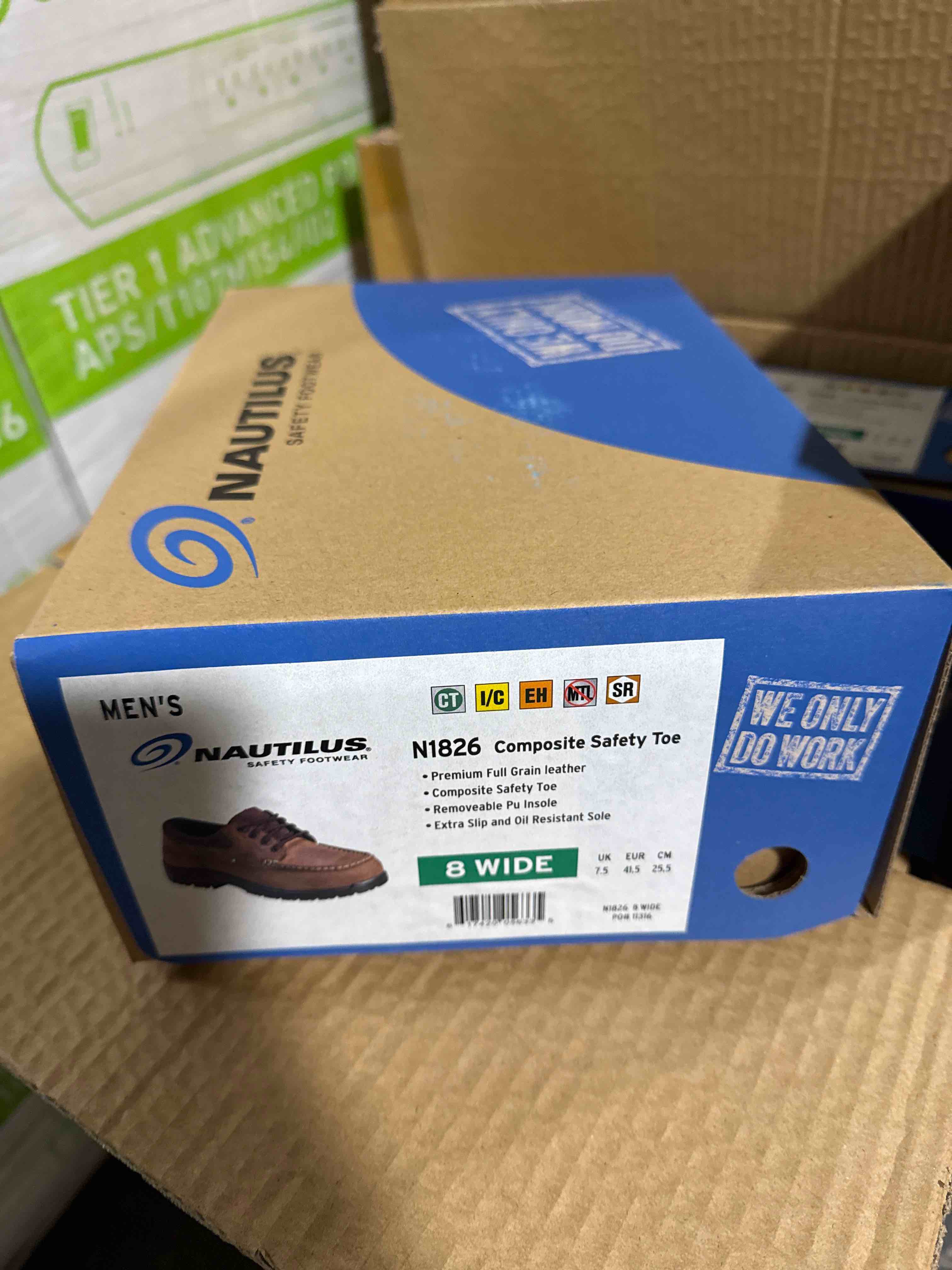 Condition photo showing New/Like New for Size 8 Nautilus Men's 1826 Slip Resistant Comp Toe No Exposed Metal EH Moc Toe Oxford