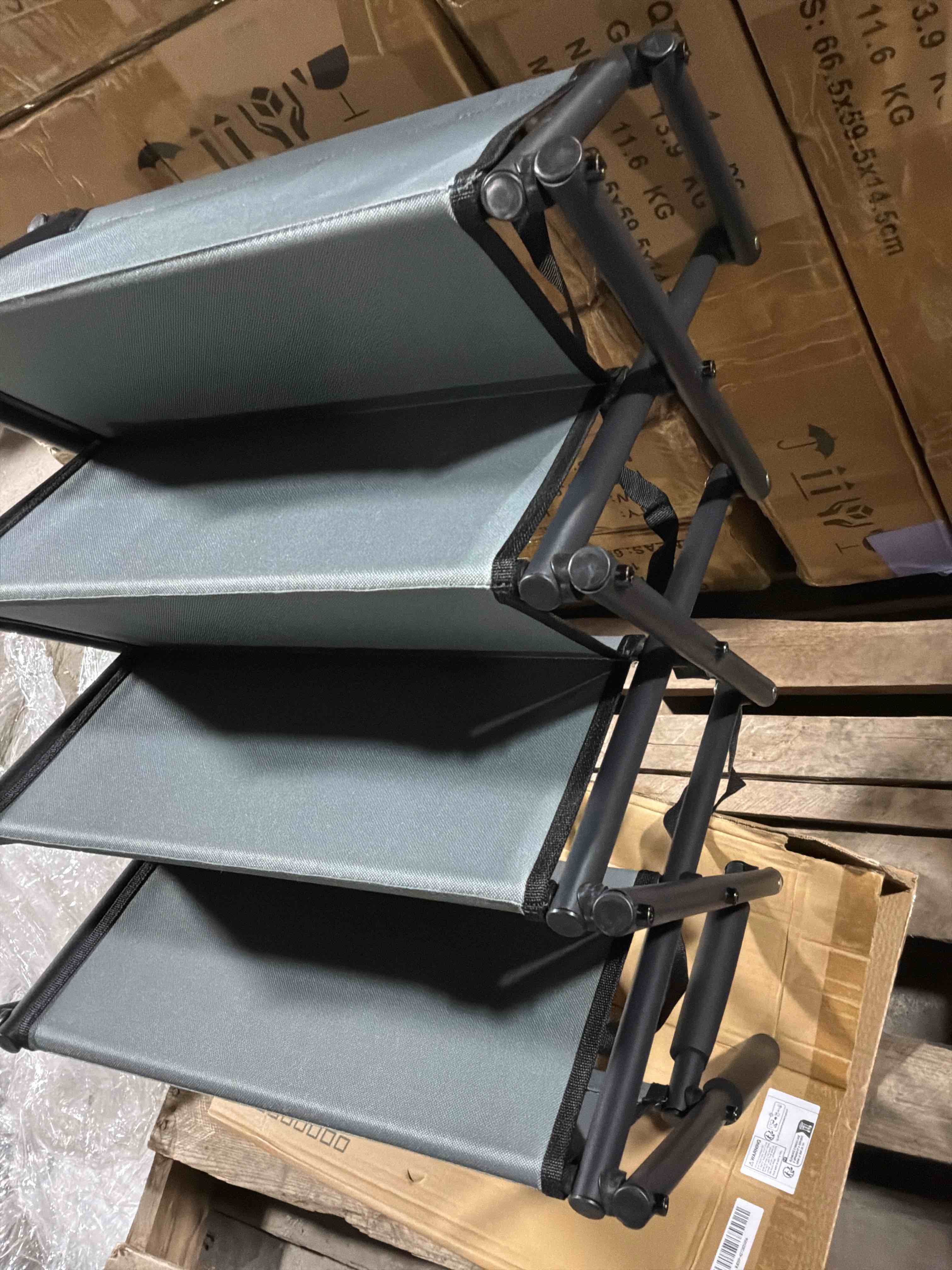 Condition photo showing New/Like New for Folding Dog Stair