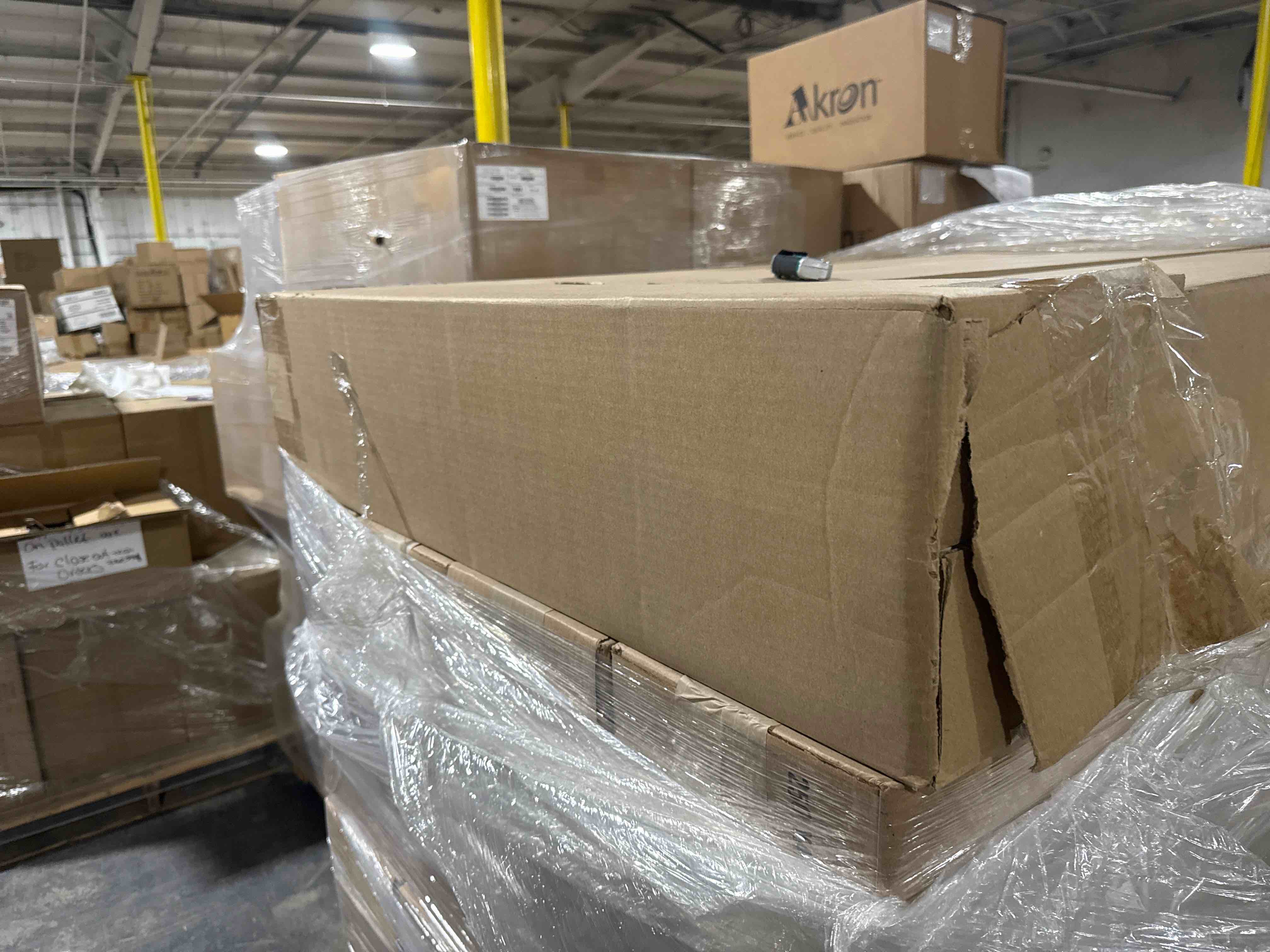 Condition photo showing Brand New for Case of 121, 36” Walking Sticks