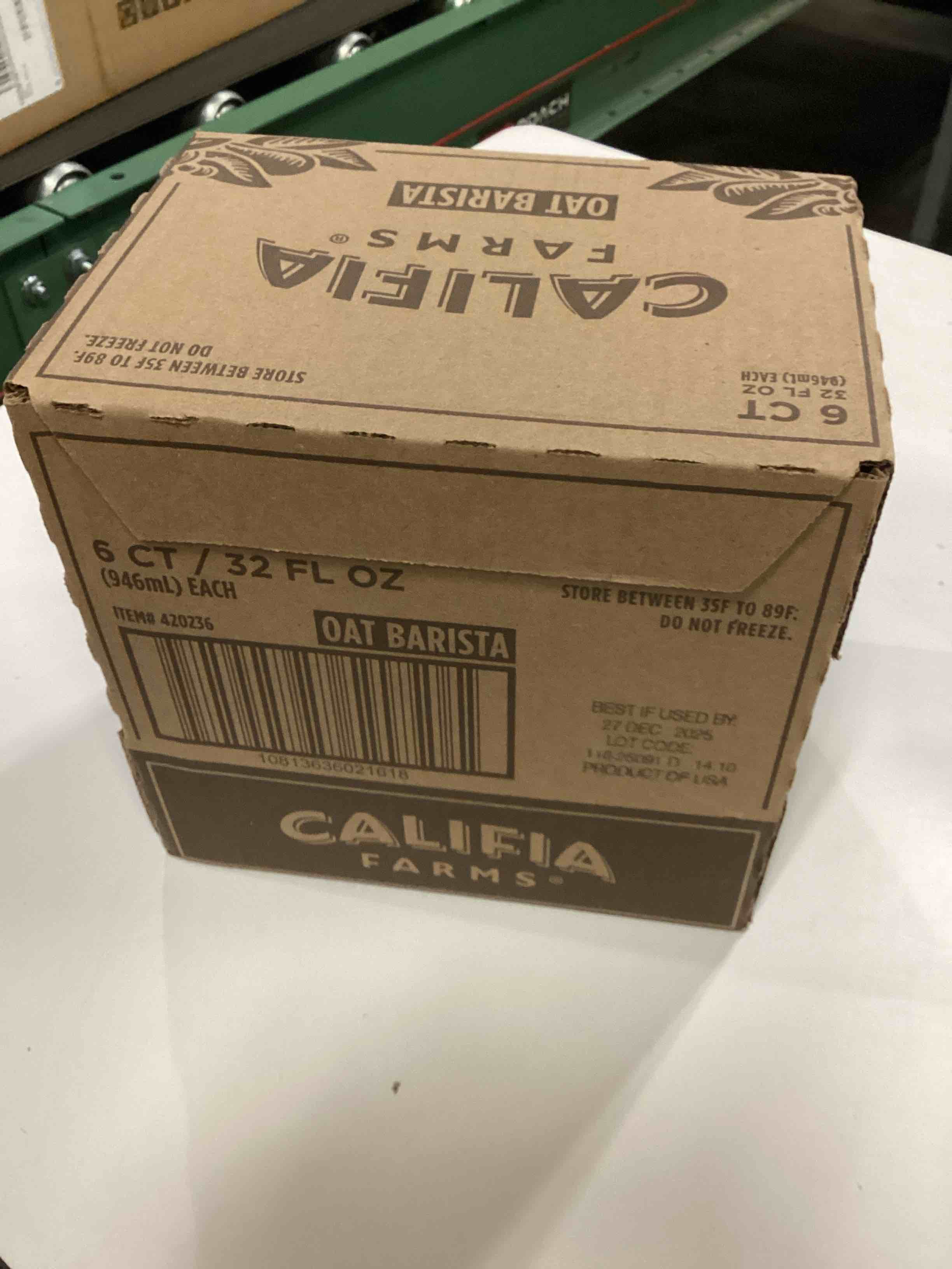 Condition photo showing New/Like New for ((BB:27/DEC/2025))Califia Farms - Oat Barista Blend Oat Milk, 32 Oz (Pack of 6), Shelf Stable, Dairy Free, Plant Based, Vegan, Gluten Free, Non GMO, High Calcium, Milk Frother, Creamer, Oatmilk Oat Barista Original 32 Ounce (Pack of 6)