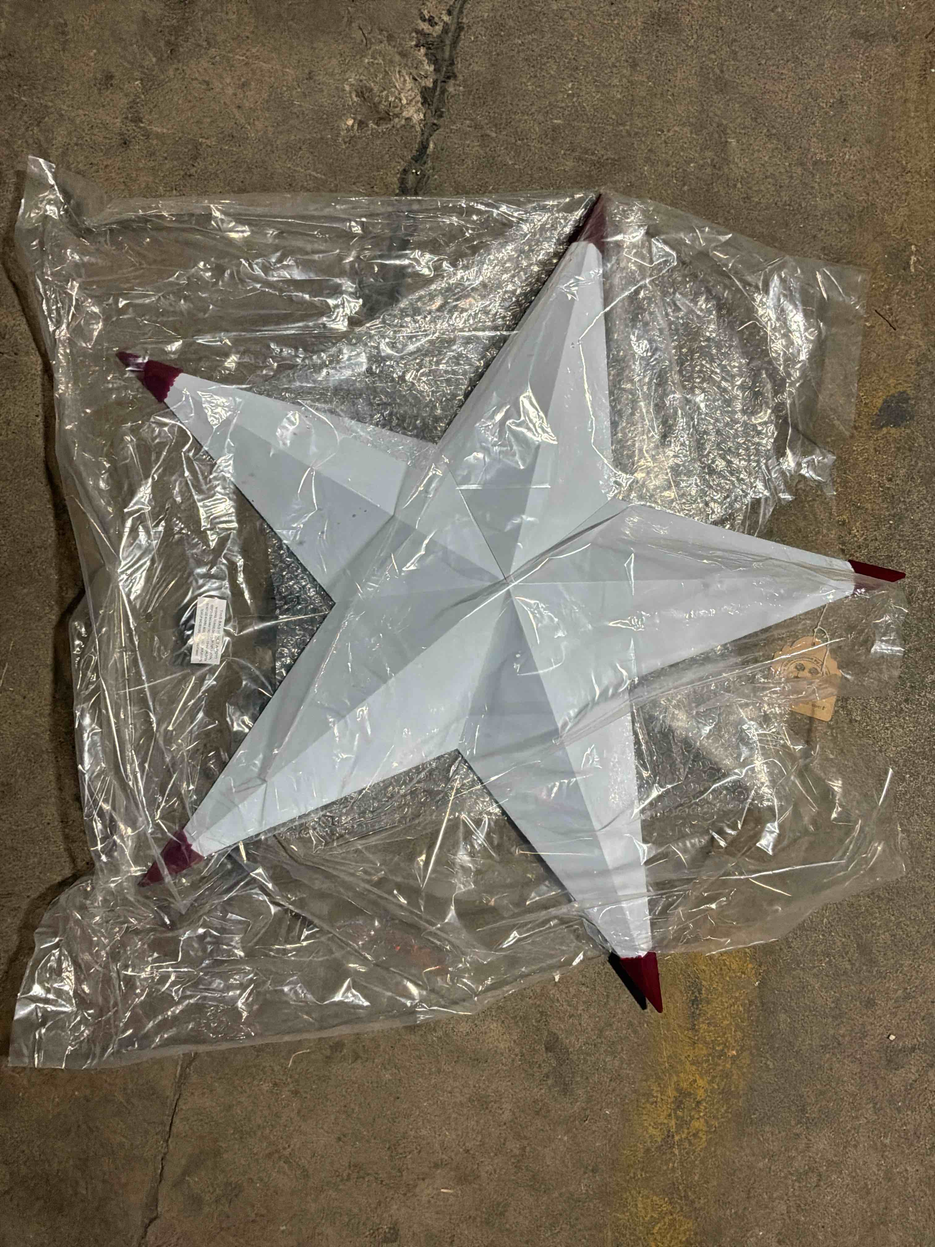 Condition photo showing New/Like New for Heavy Duty Metal Star 24" Painted Solid White.