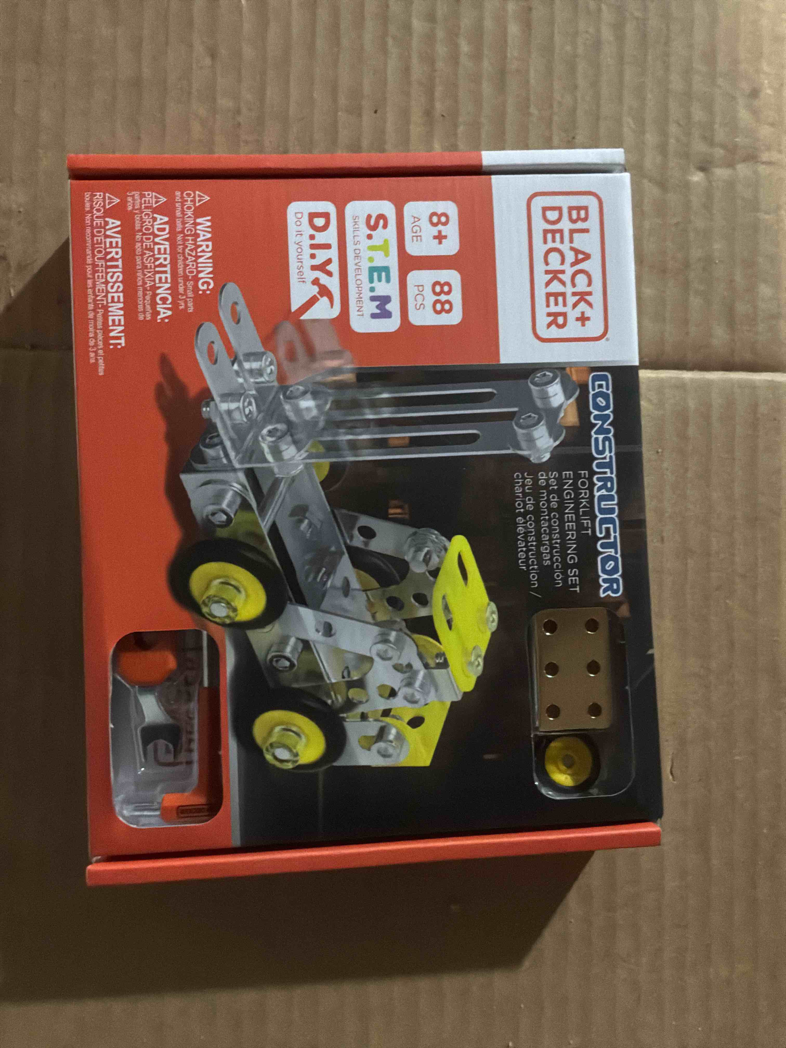 Condition photo showing Brand New for Black & Decker construction forklift, engineering set