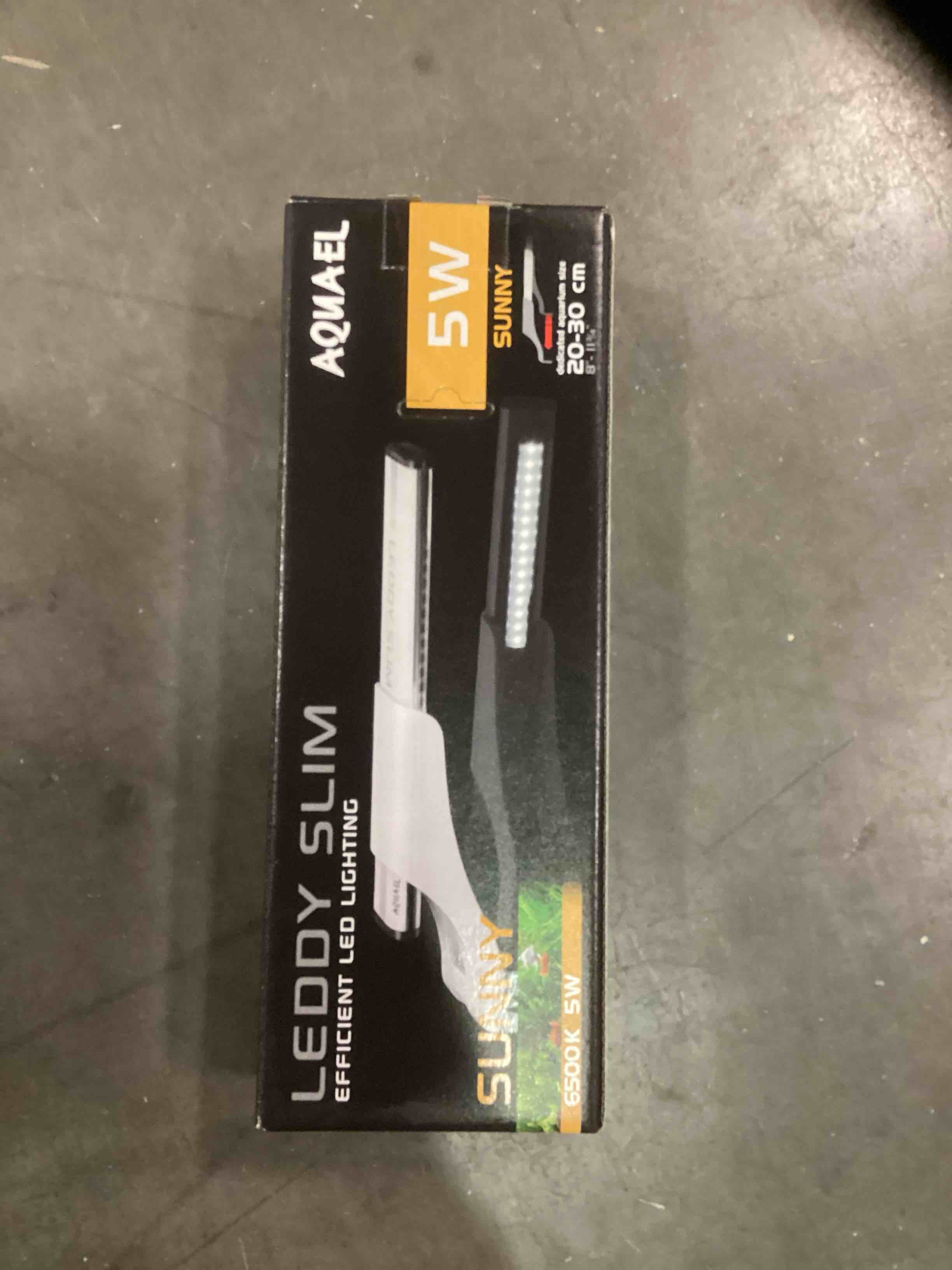 Condition photo showing New/Like New for Aquael Leddy Slim Sunny Premium Aquarium Light Black  5W 8 -11.75