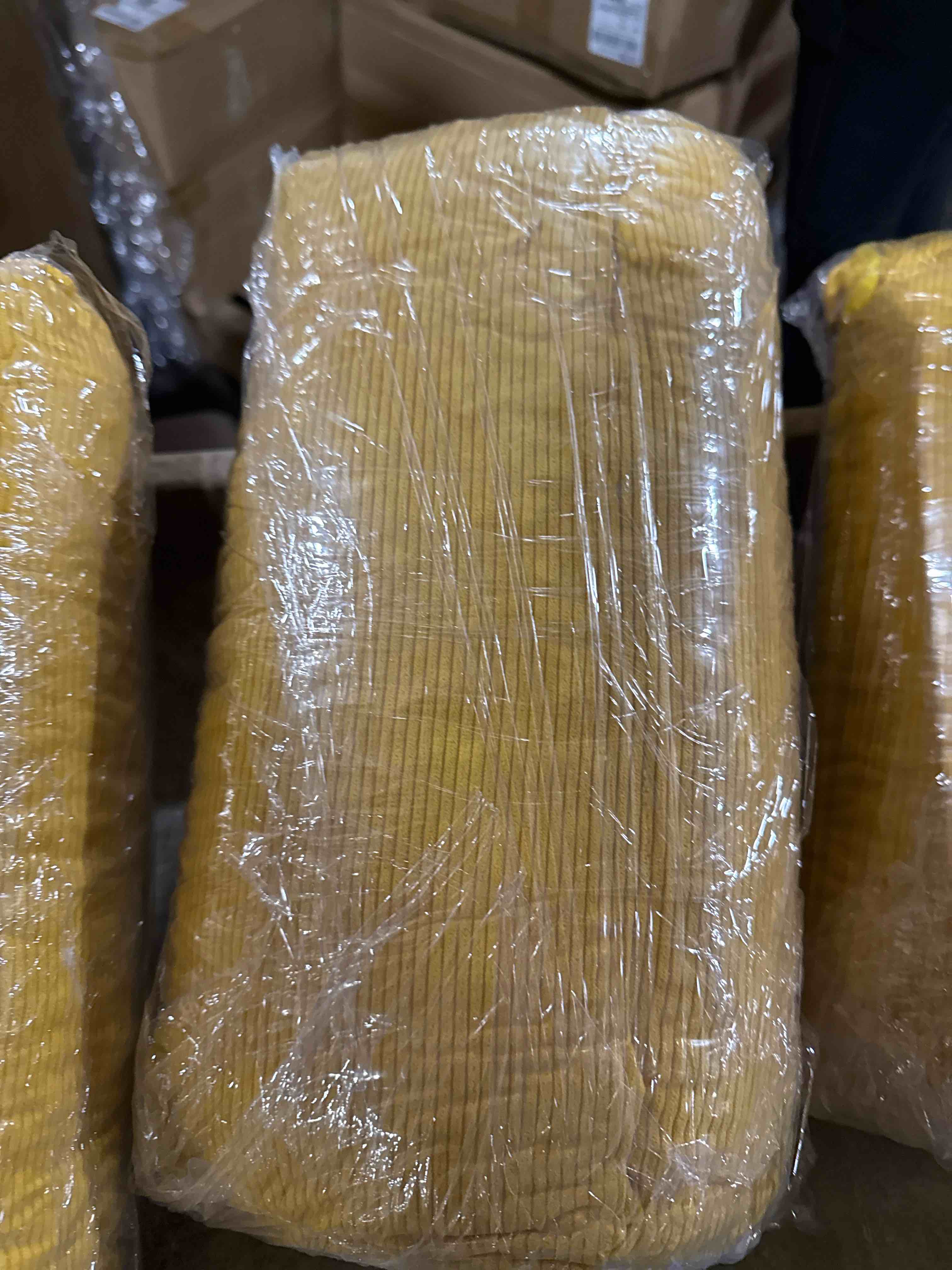 Condition photo showing New/Like New for Cozy Cat Cave Bed for Indoor Cats – Enclosed Self-Warming Hideout with Soft Cushion, Portable 3-in-1 Nest Design Converts to Open Mattress