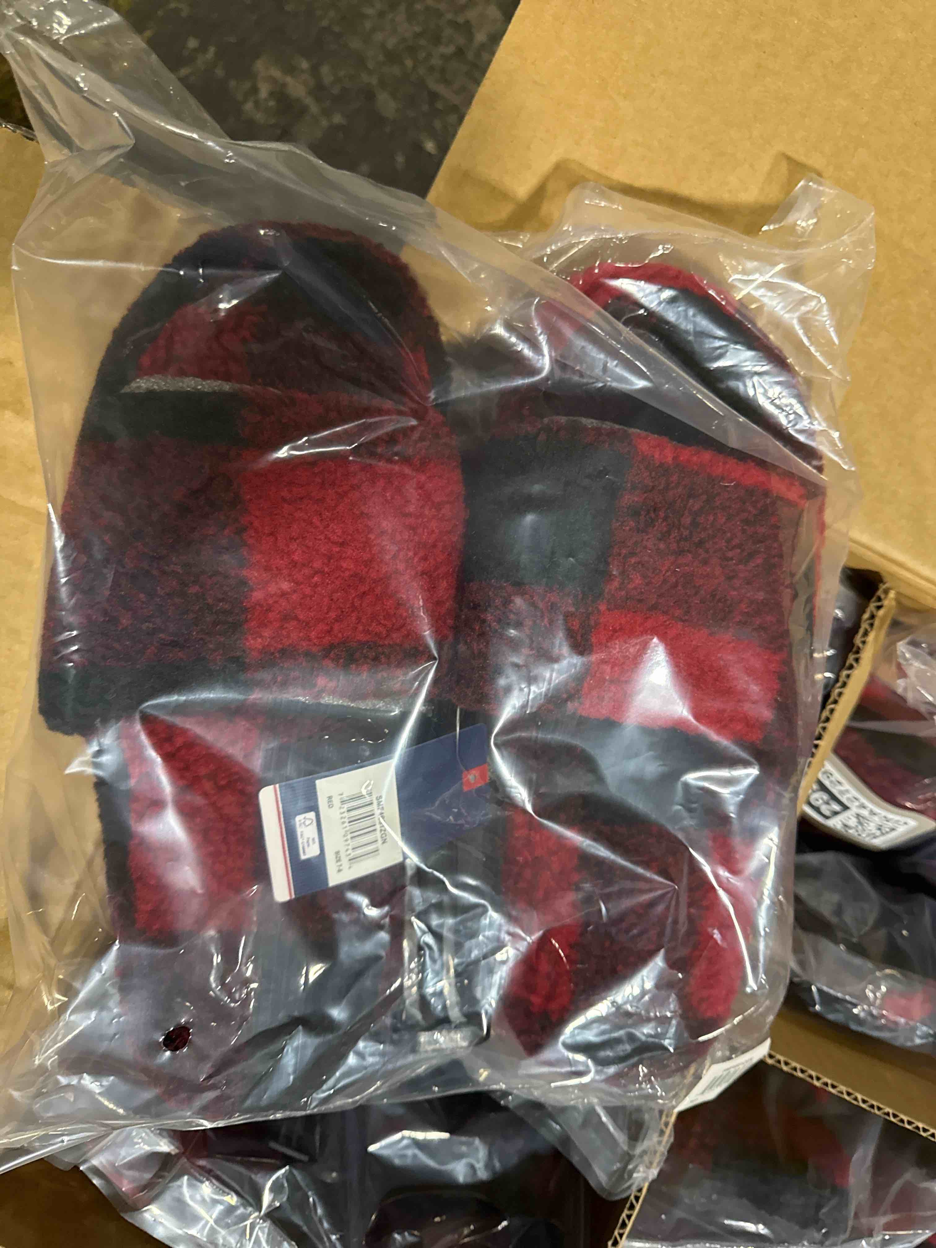 Condition photo showing New/Like New for izod mens size 7/8 red & black fleece slippers, open toe with durable soles id