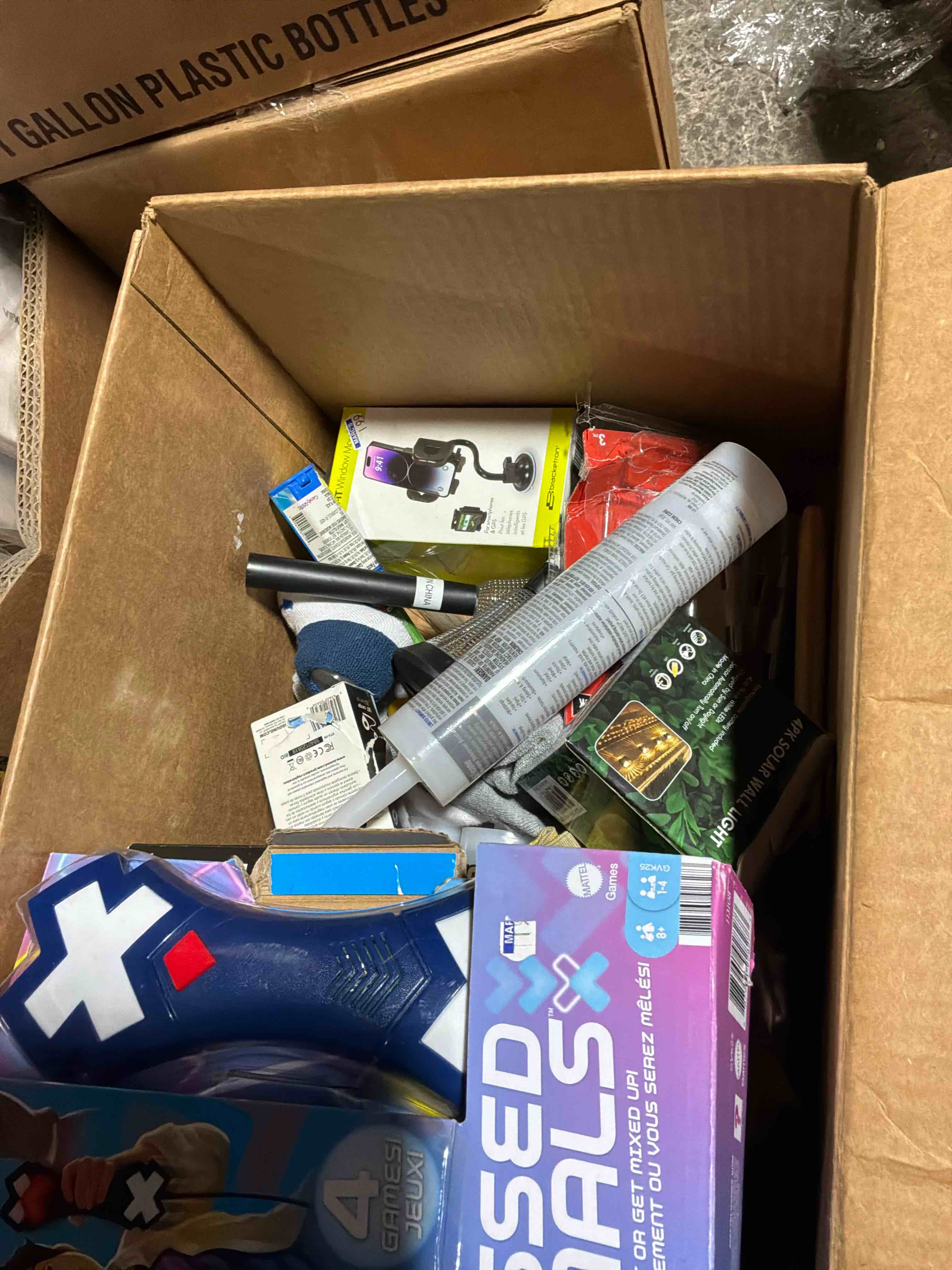box lot of miscellaneous items 