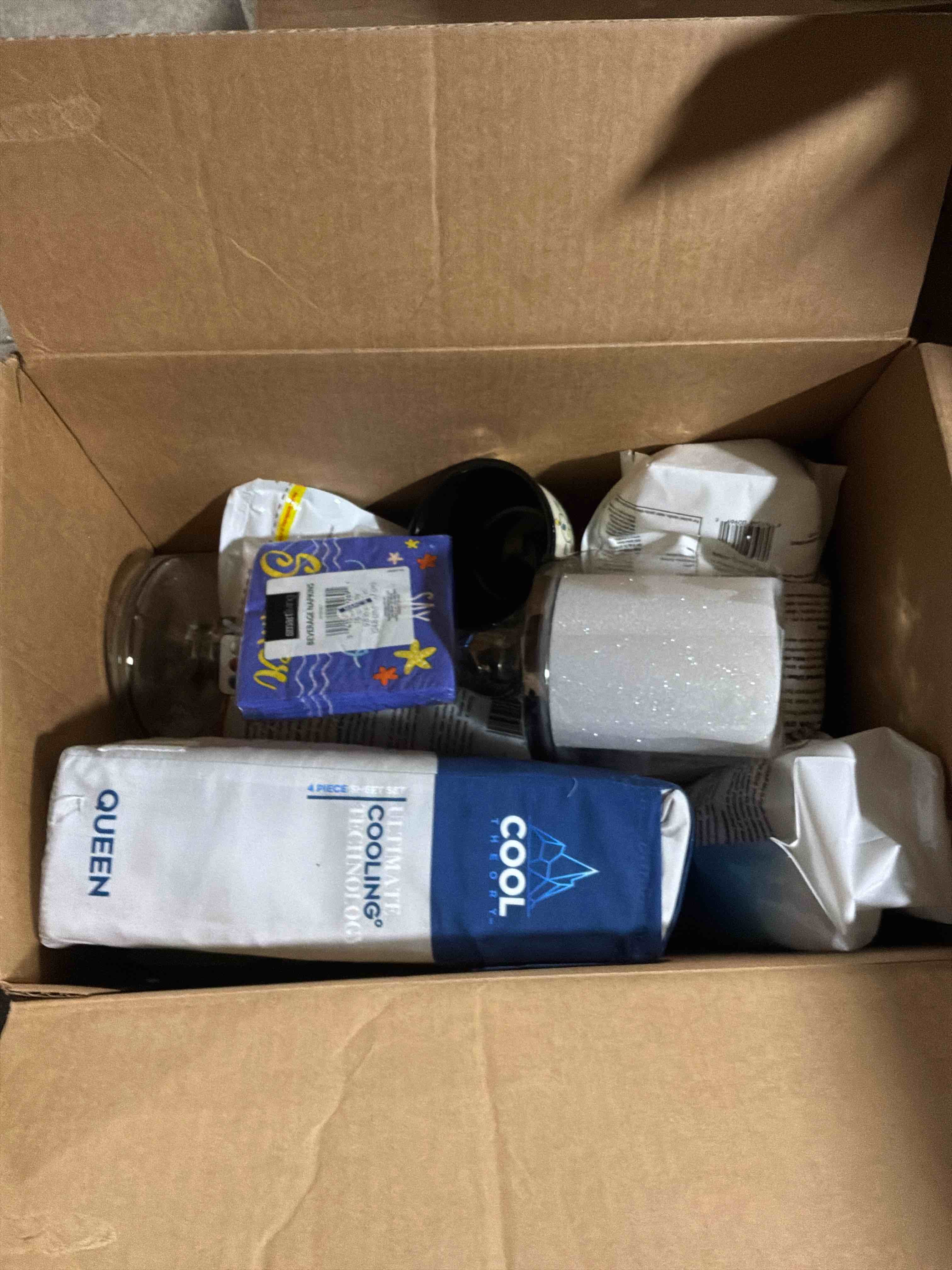 Condition photo showing Good Condition for box lot of miscellaneous items 