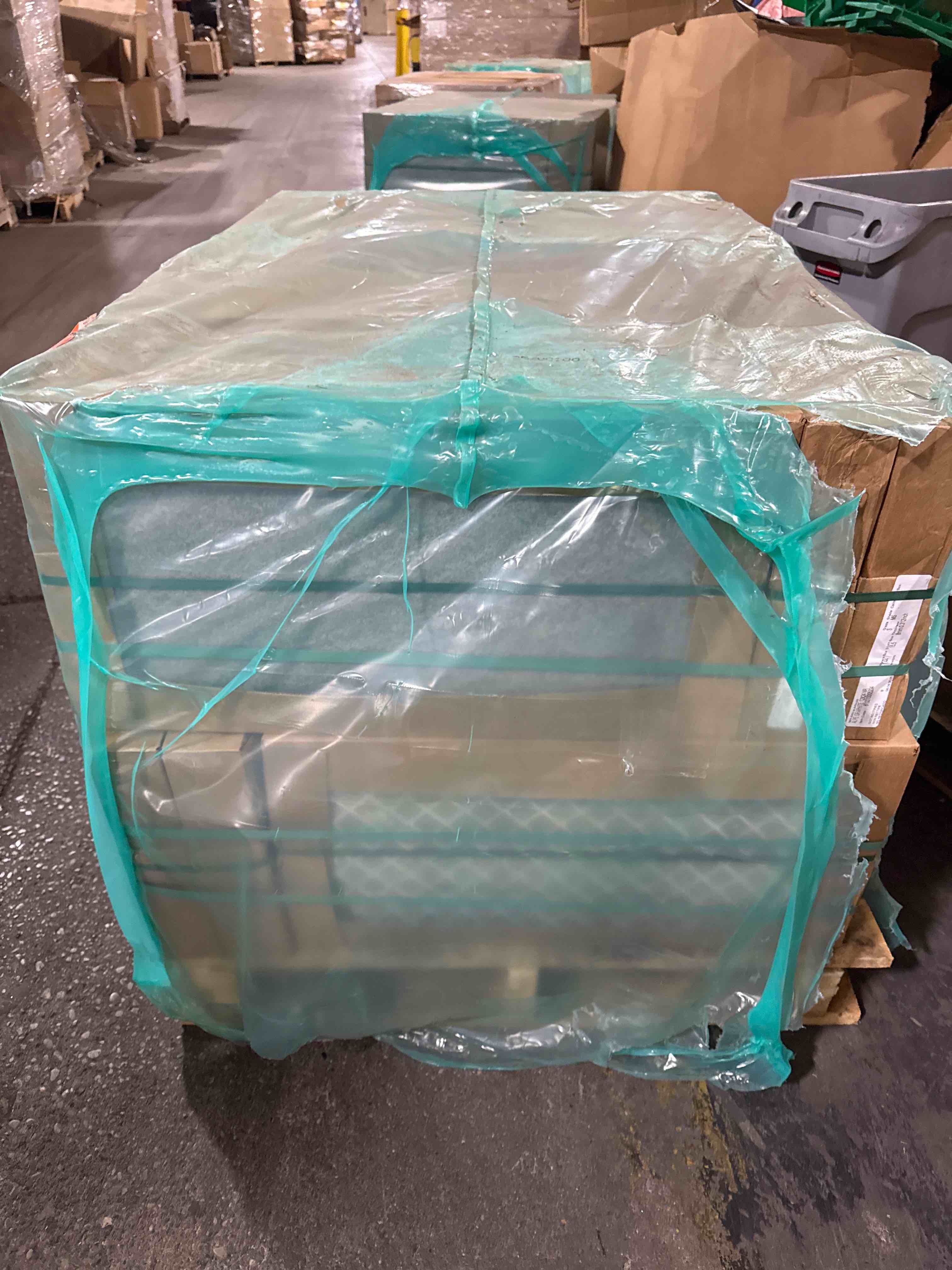 alpe graphite 12x24 porcelain tile 15.5 sq ft -32 boxes - bid per sq ft 