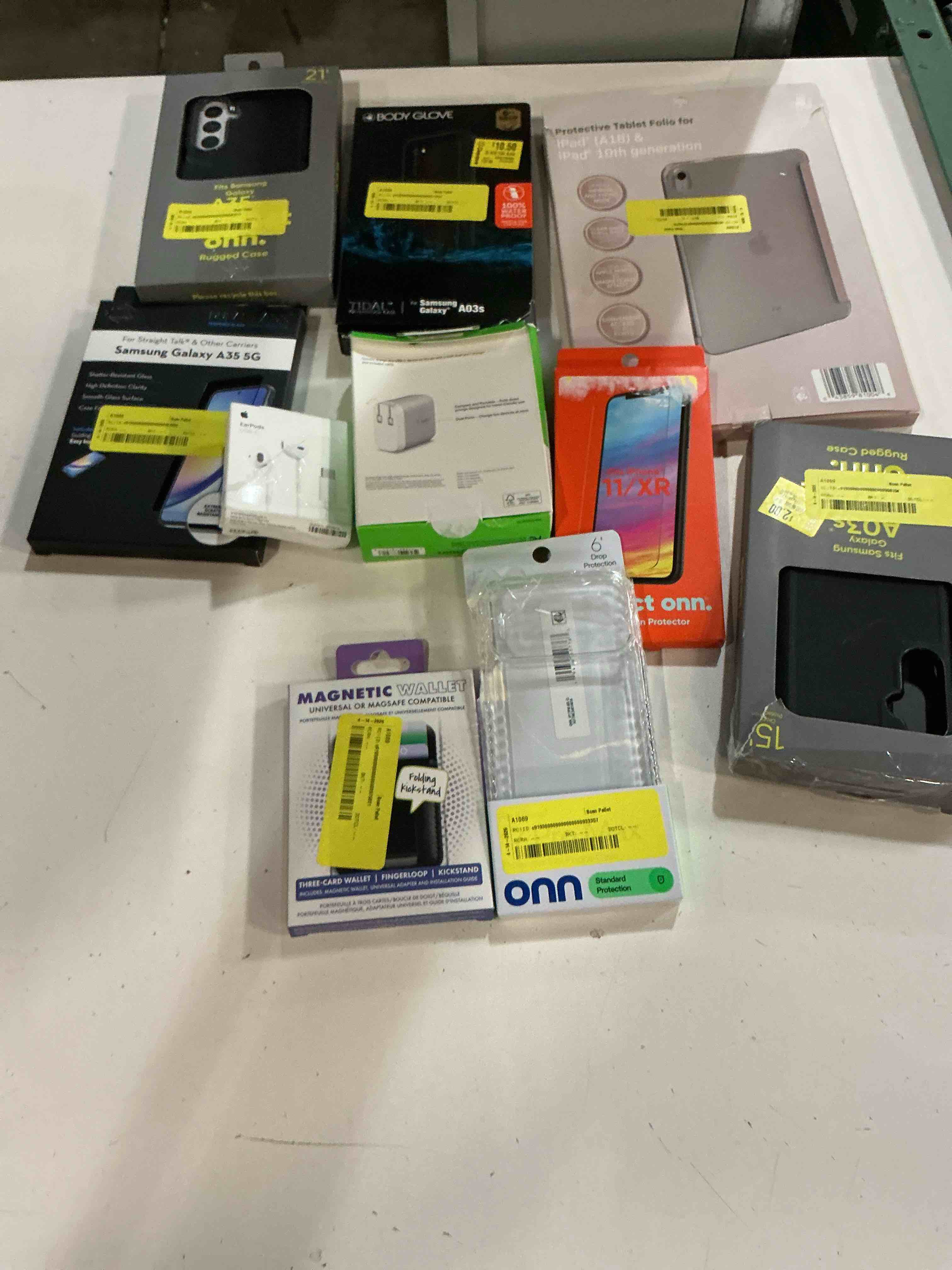 Condition photo showing As Is for assorted lot of electronics (headphones, small gadgets, headsets, etc.)
