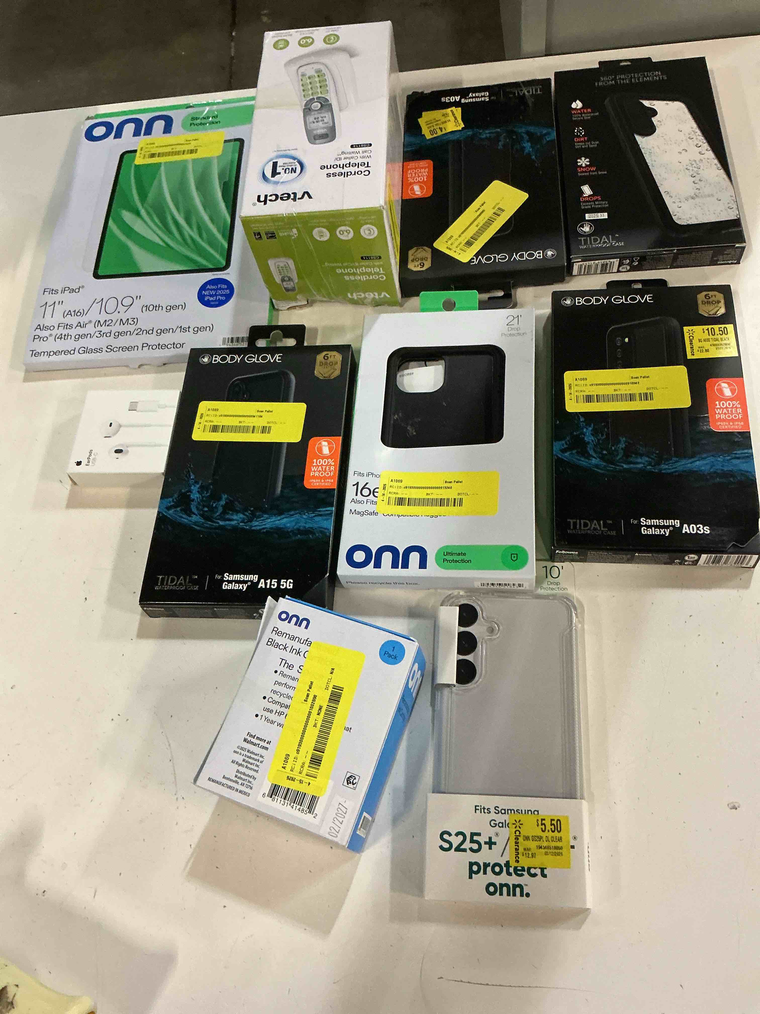 Condition photo showing As Is for assorted lot of electronics (headphones, small gadgets, headsets, etc.) 