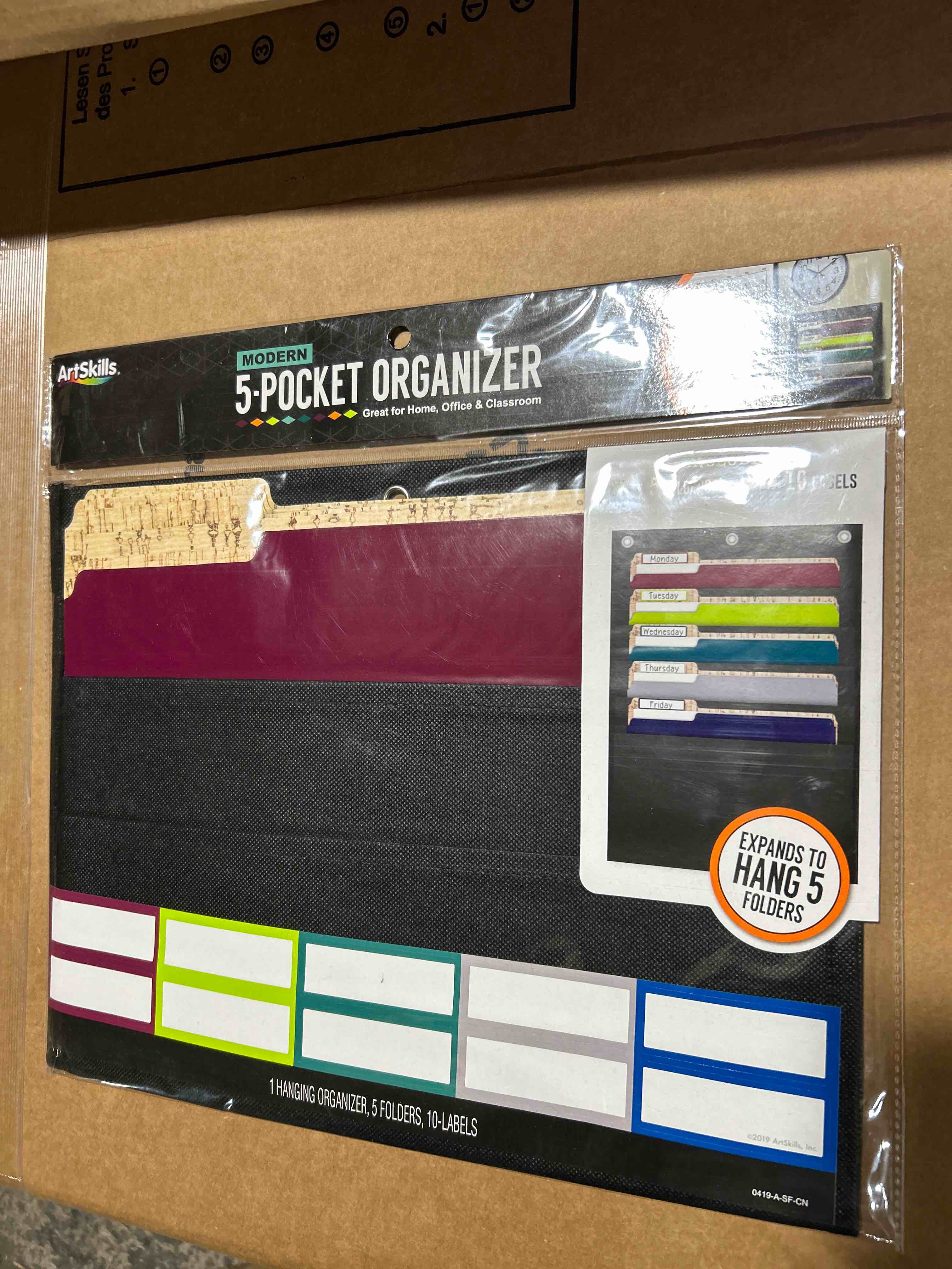 Artskills Modern 5-pocket Organizer With Customizable Labels Hanging Organizer