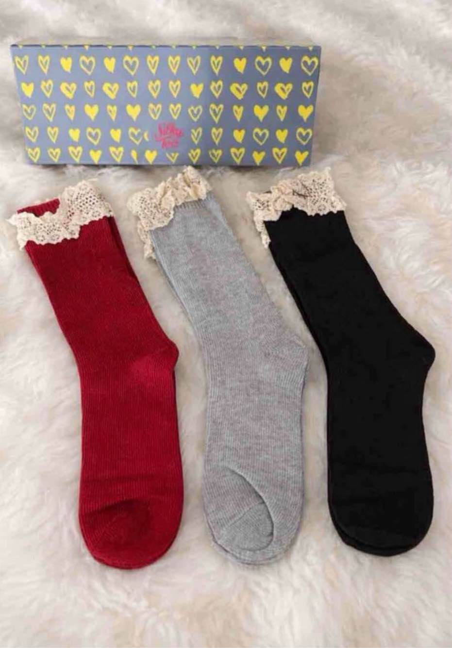 Condition photo showing New/Like New for silky toes 3 pack long ribboned socks red, grey , black
