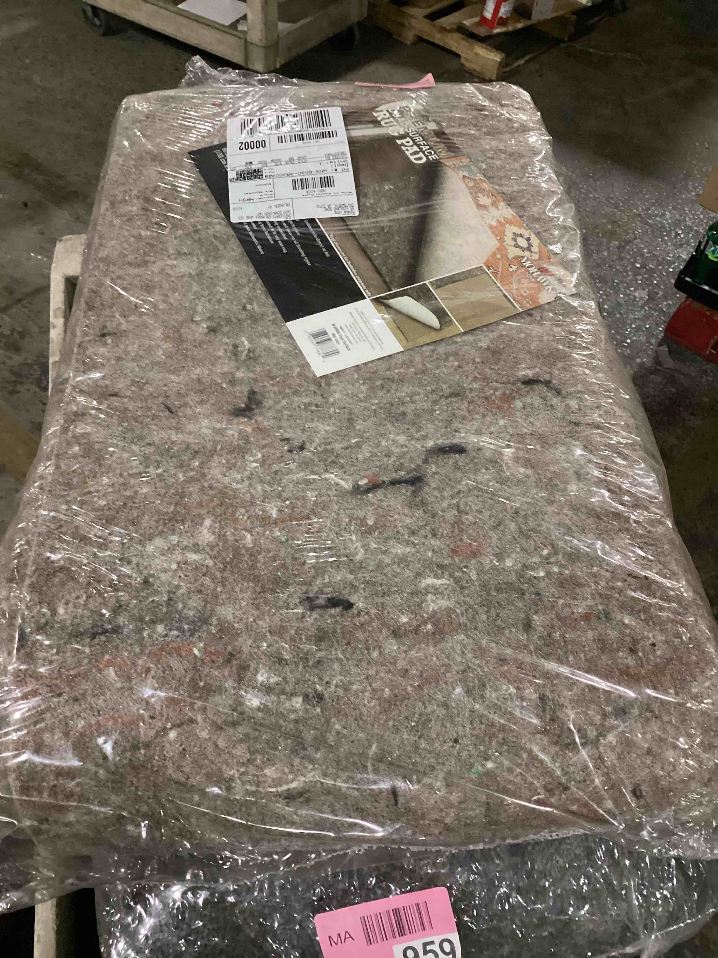 Condition photo showing New/Like New for mohawk 5ft x 7ft dual-surface rug pad