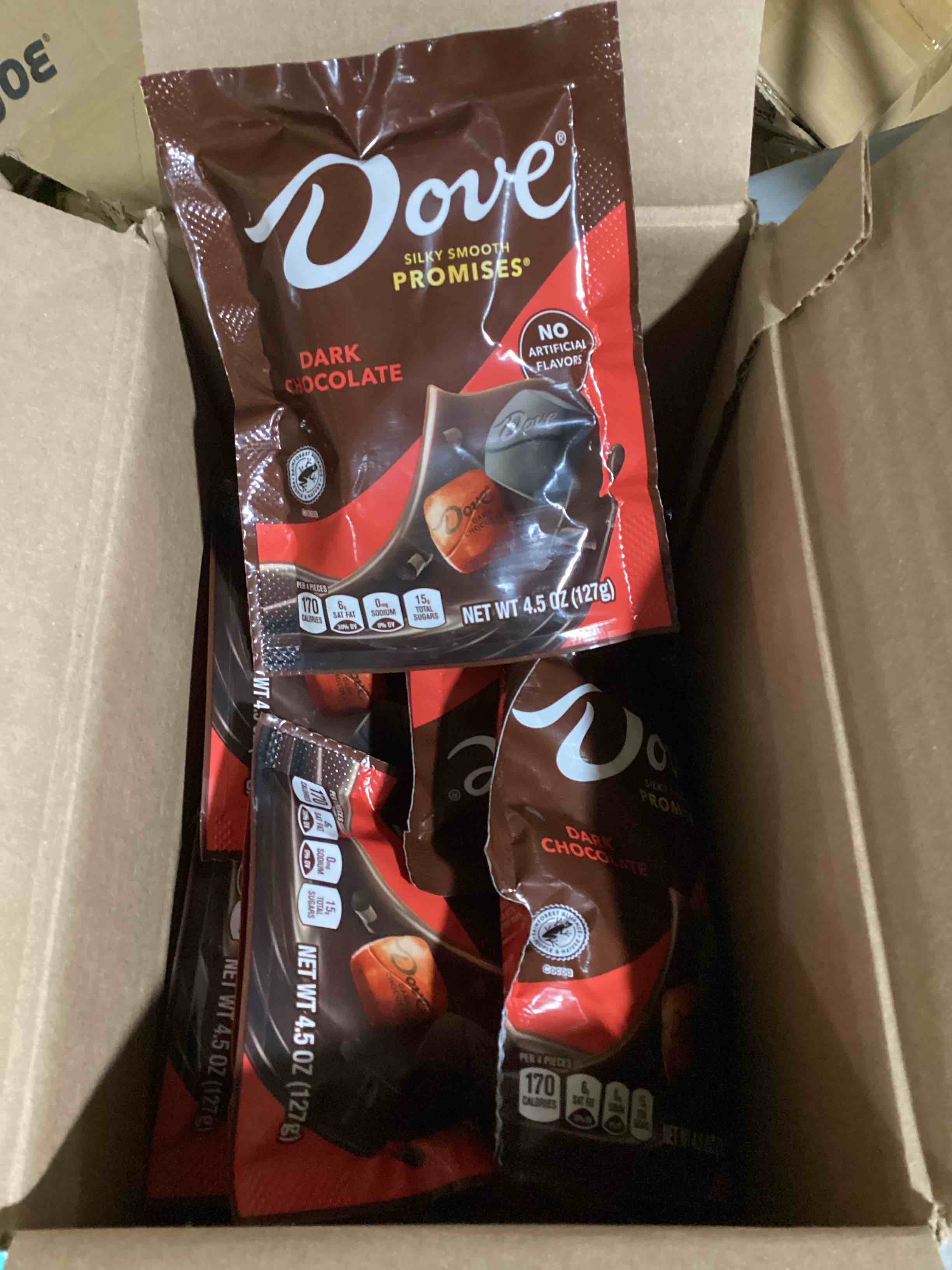 Case of 8 Dove Silk Smooth Promises Dark Chocolate 4.50oz (BB 12/25)