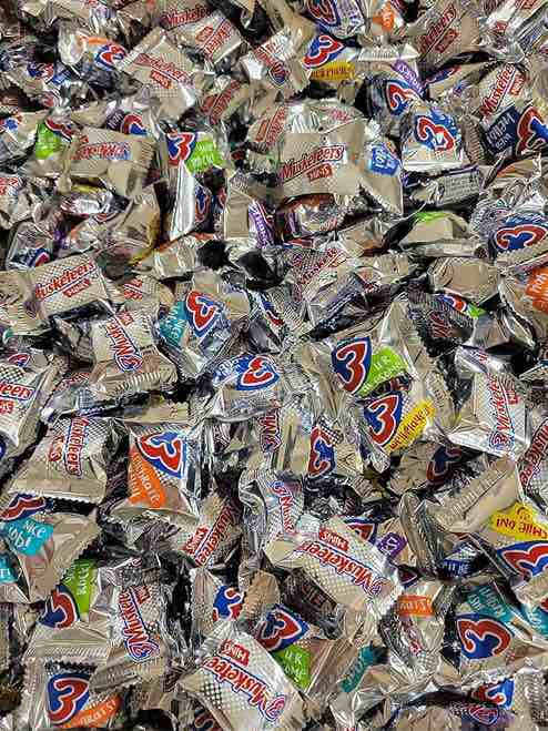 14 Pound Bulk 3 Musketeers Mini Bars, Mini Bite Size Chocolate Candy (BB 12/25)