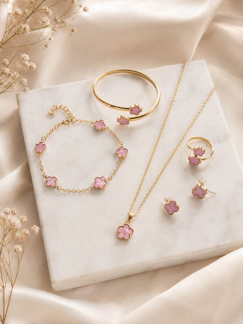 5 piece delicate pink clover charm paired with elegant gold Jewelry Set 