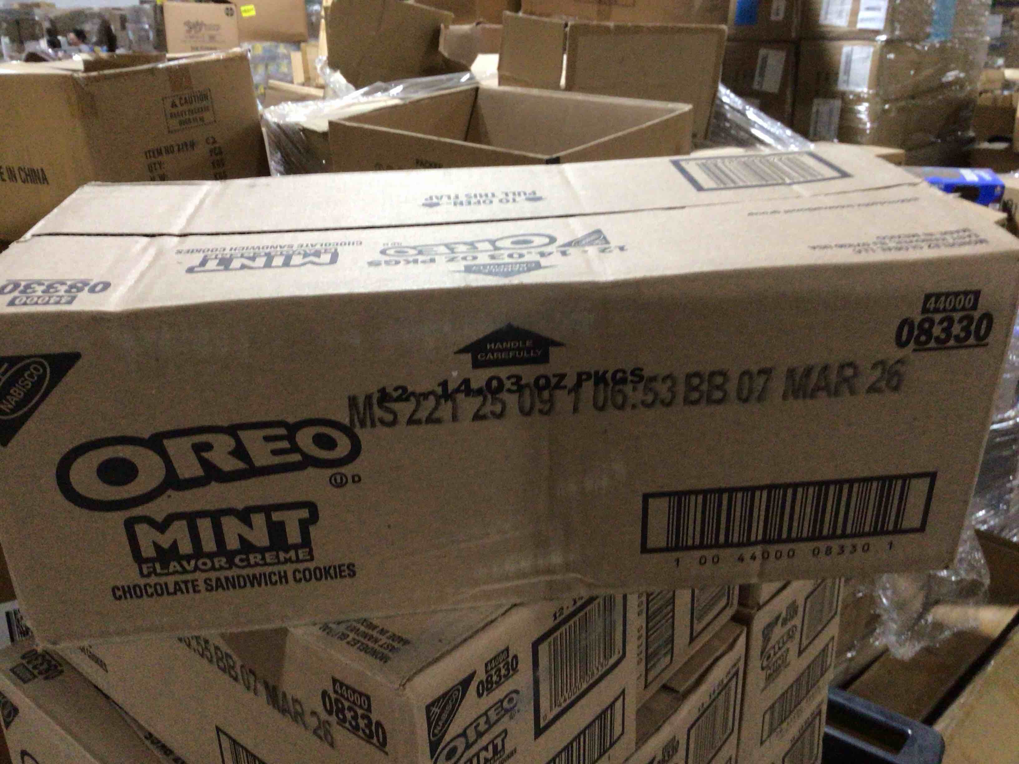 Condition photo showing Good Condition for case of 12 oreo creme sandwich cookies mint - 14.03 oz bb march2026