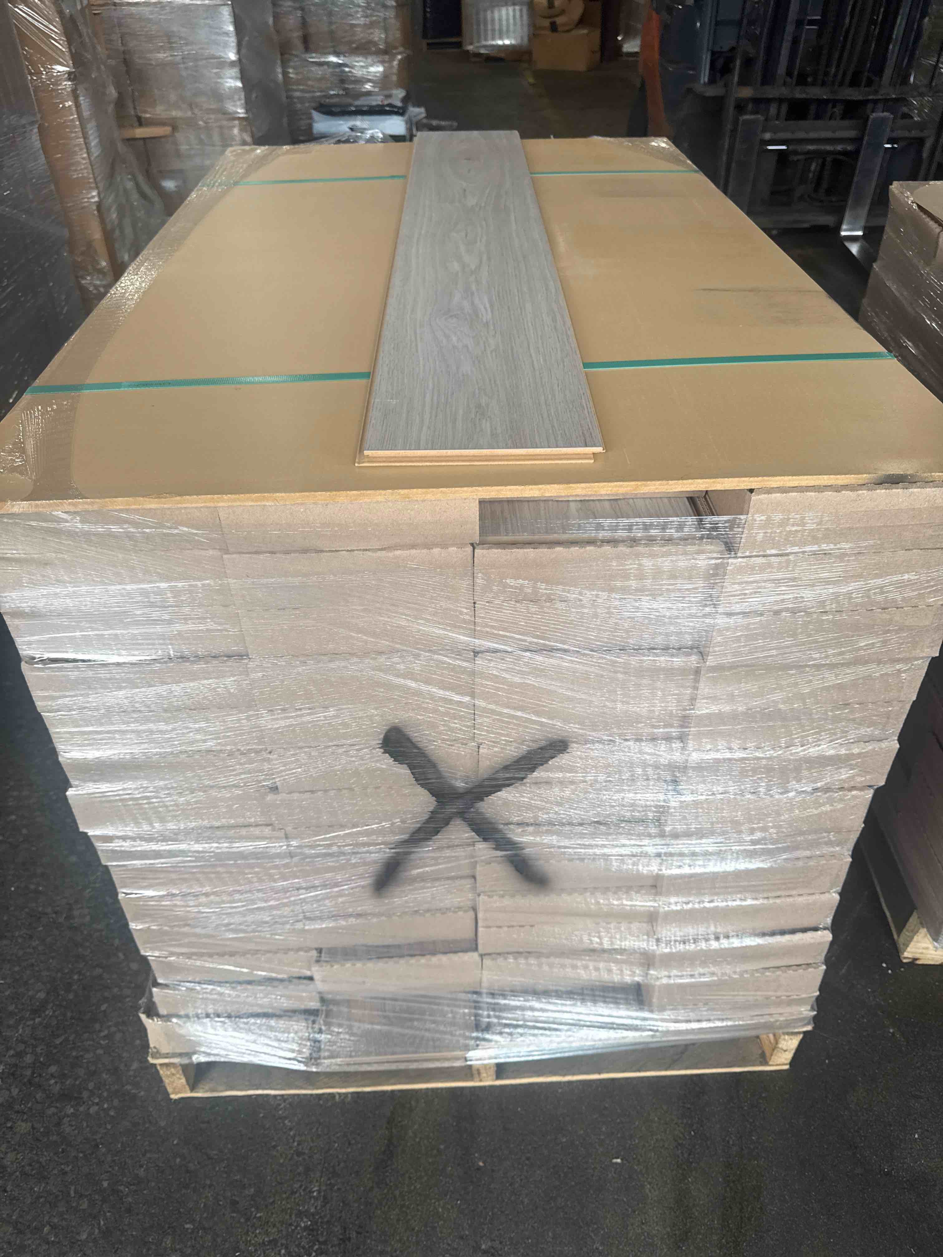 laminate wood flooring 10mm thickness 7.48 x 50.67 (15.80 sq ft/ box) 56 boxes = 884 sq ft _ bid per sq ft