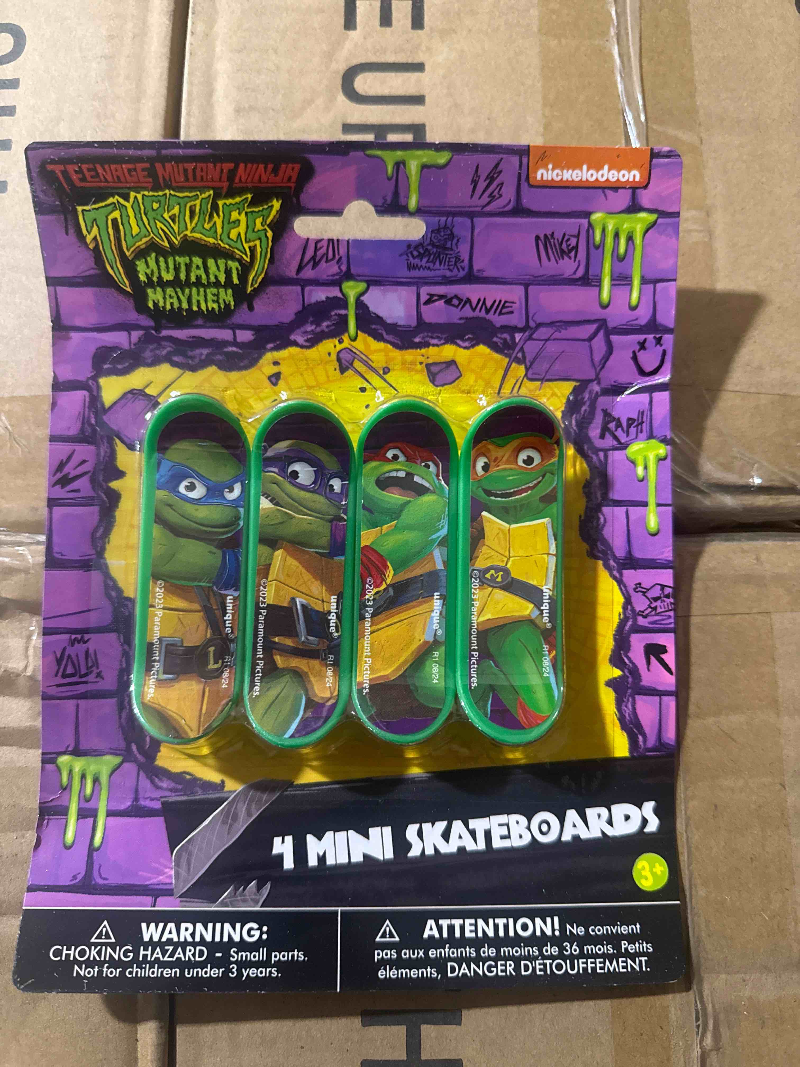 Condition photo showing New/Like New for teenage mutant ninja turtles mini skateboard favors  4 pack