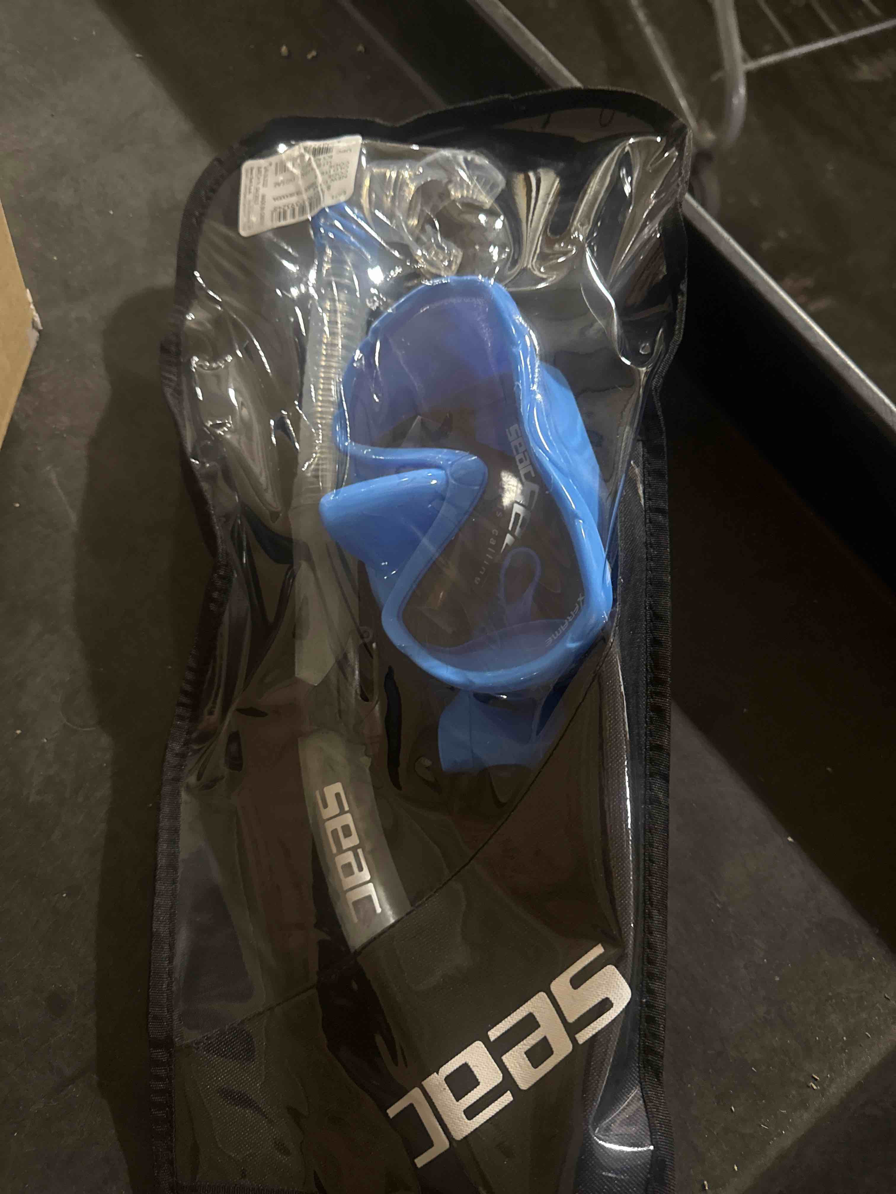 Condition photo showing New/Like New for frameless scuba snorkeling freediving mask dry snorkel set blue free shipping