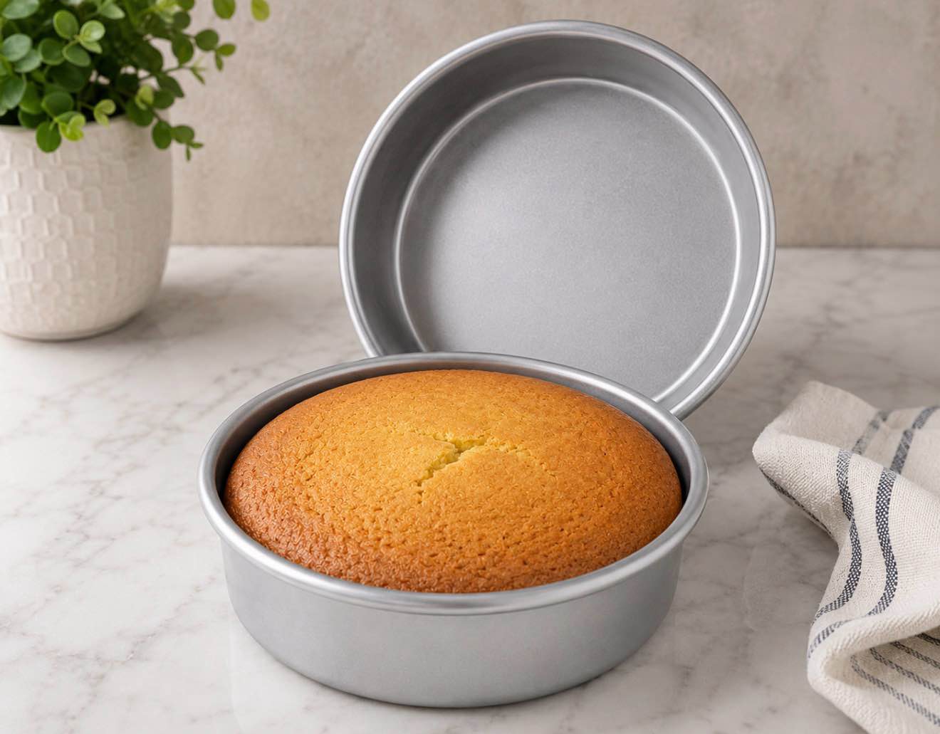 set of 2 round heavy duty cake pan 9 inch  