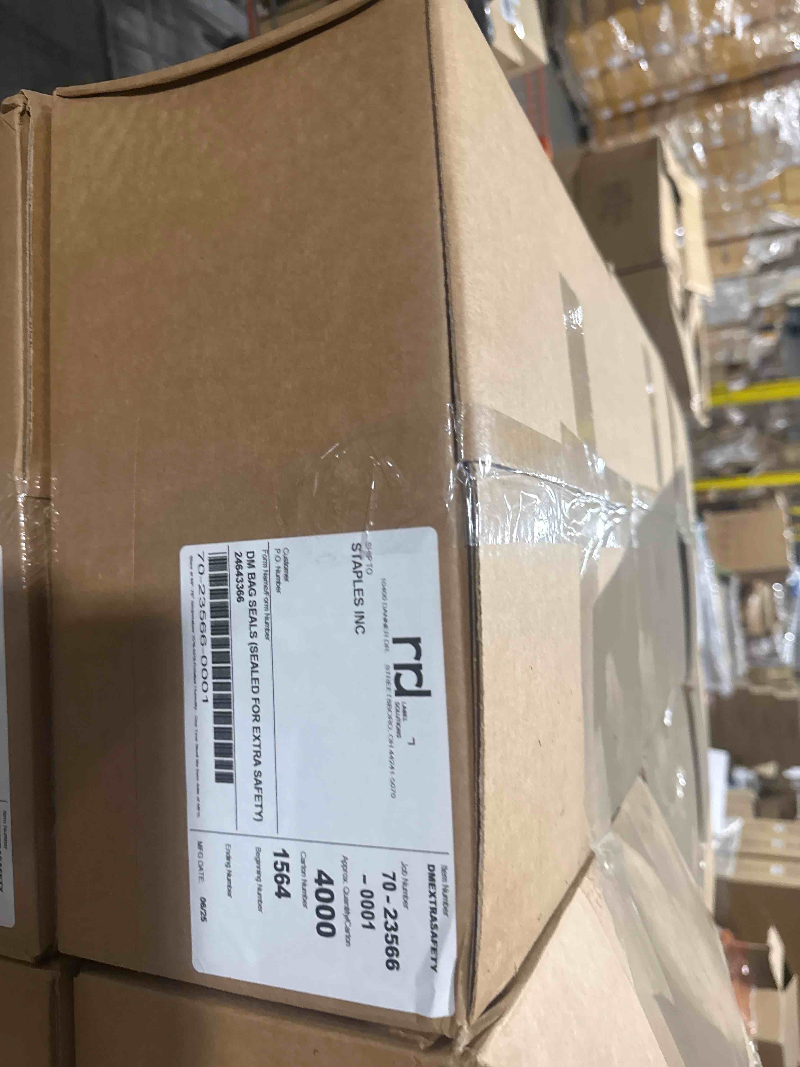 Condition photo showing New/Like New for case of 4000 store logo bag seals 