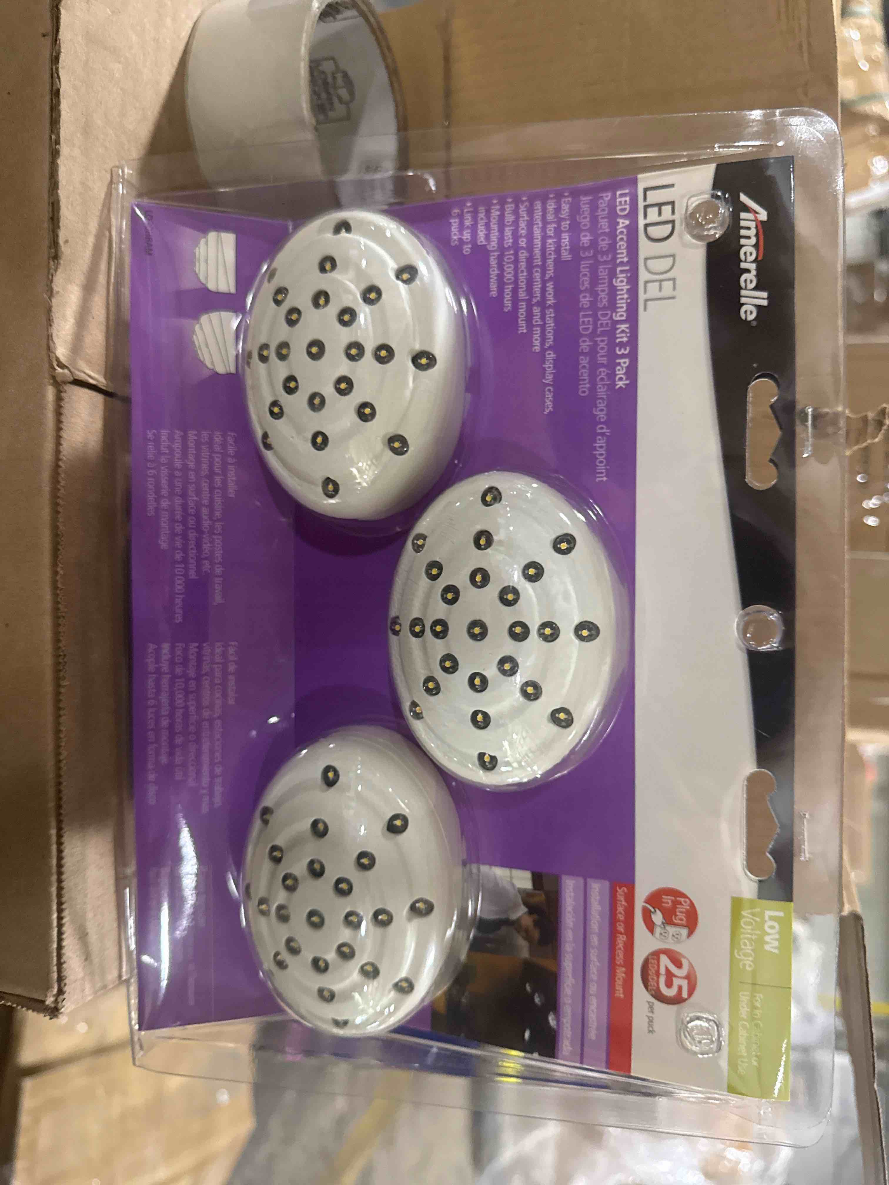 Condition photo showing New/Like New for amertac led30hbam led accent light 3 pack white