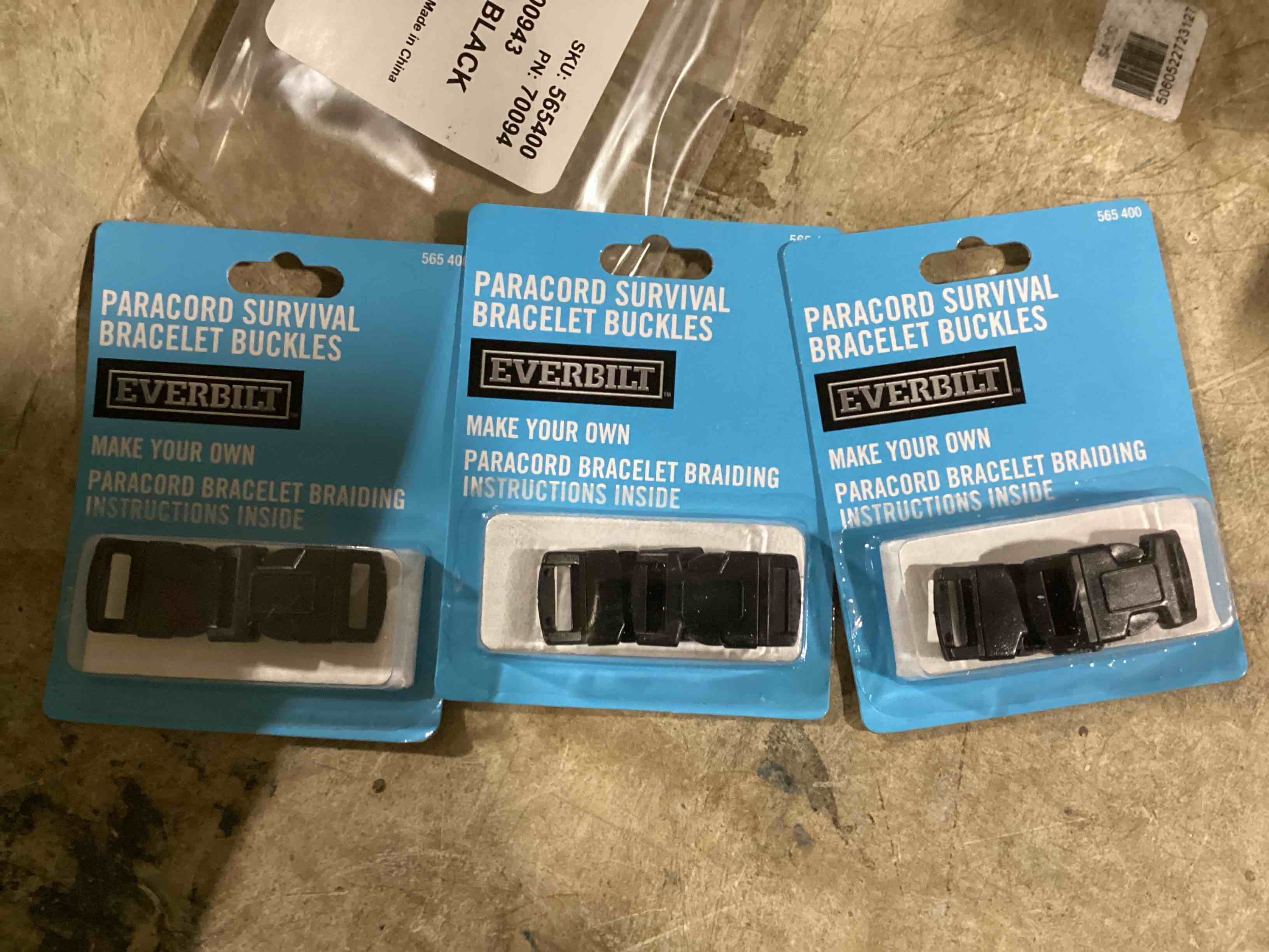 case of 3 - 3/4 in. paracord survival bracelet buckle (2-pack), black
