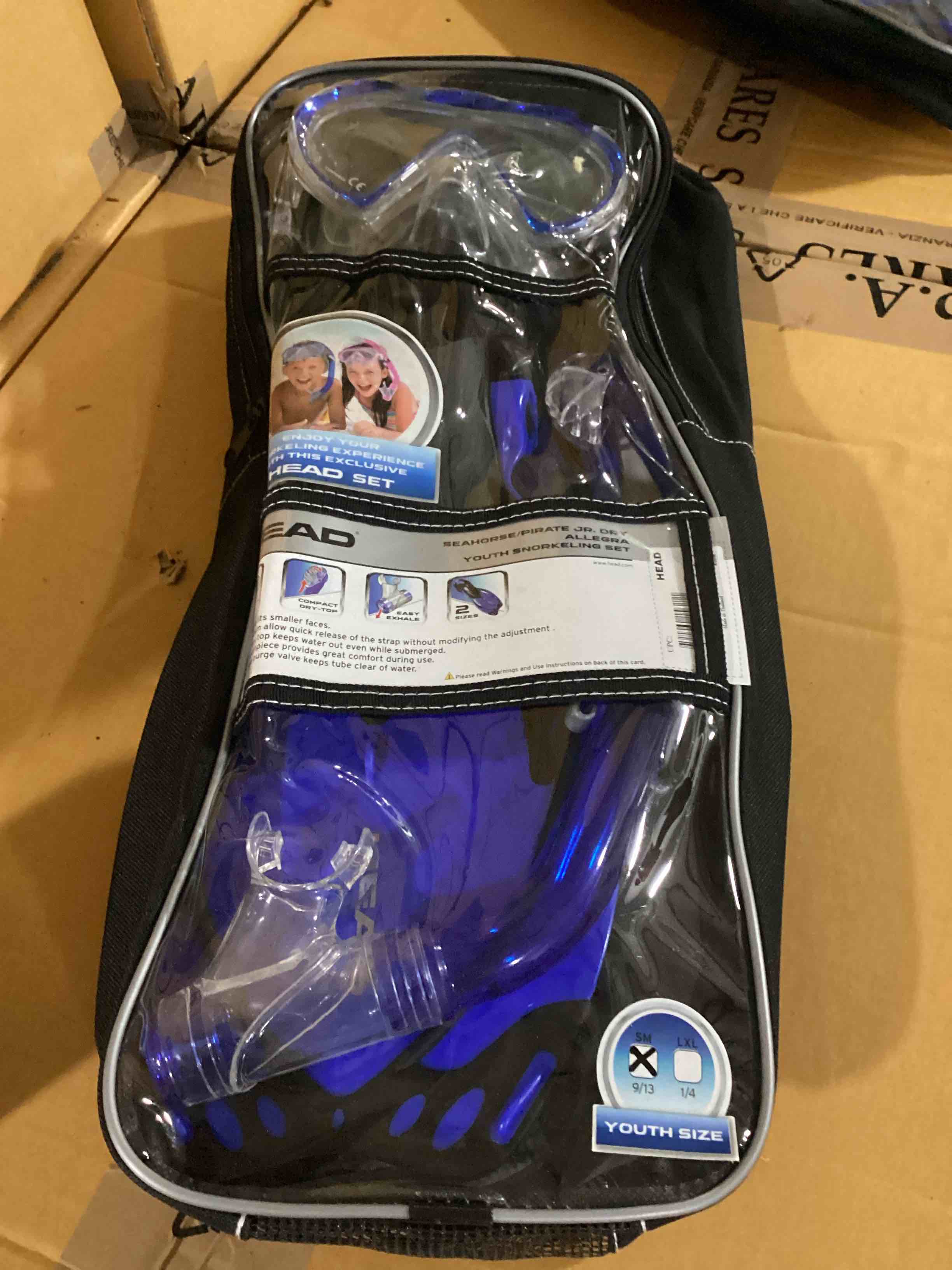 Condition photo showing New/Like New for youth small 9/13 head 3-pc. seahorse pirate allegra junior snorkel set (blue)