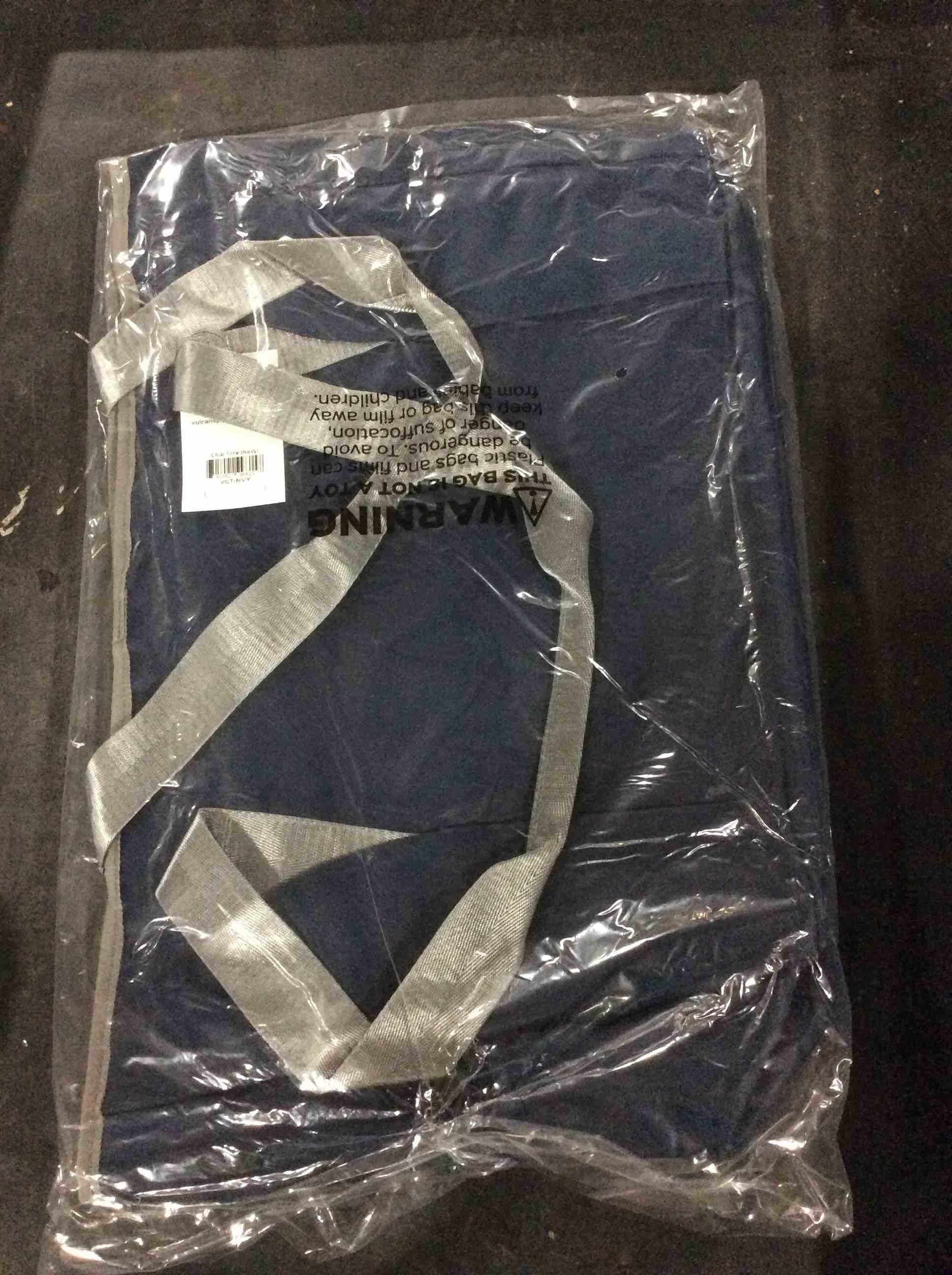 Condition photo showing New/Like New for vulcan club tennis tote (navy)